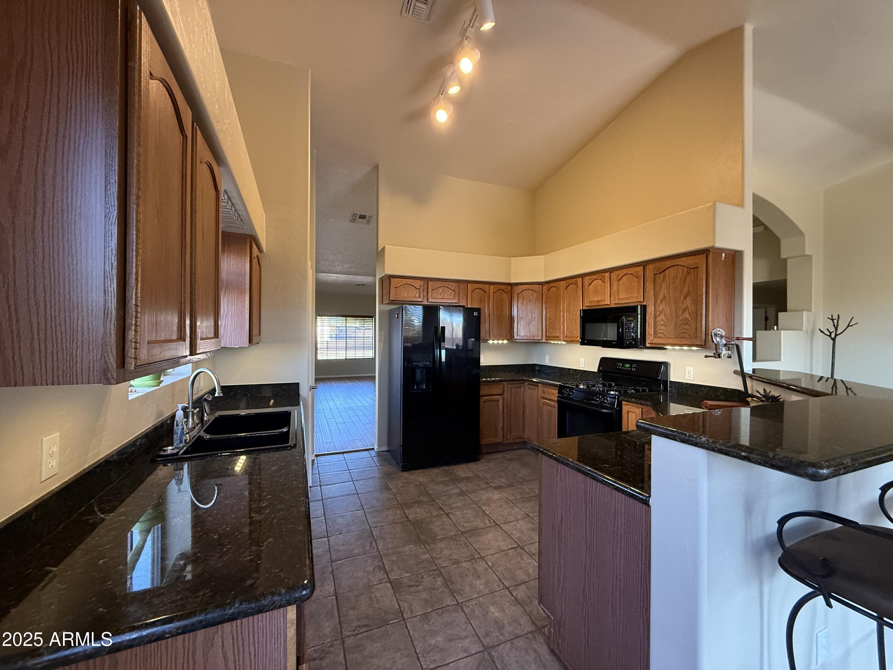 COUNTRY CLUB VILLAGE - Residential