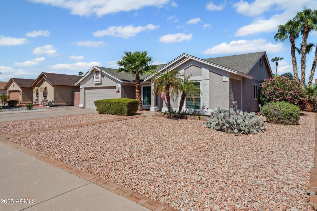 Photo of 9150 W Banff Lane, Peoria, AZ 85381 (MLS # 6934203)