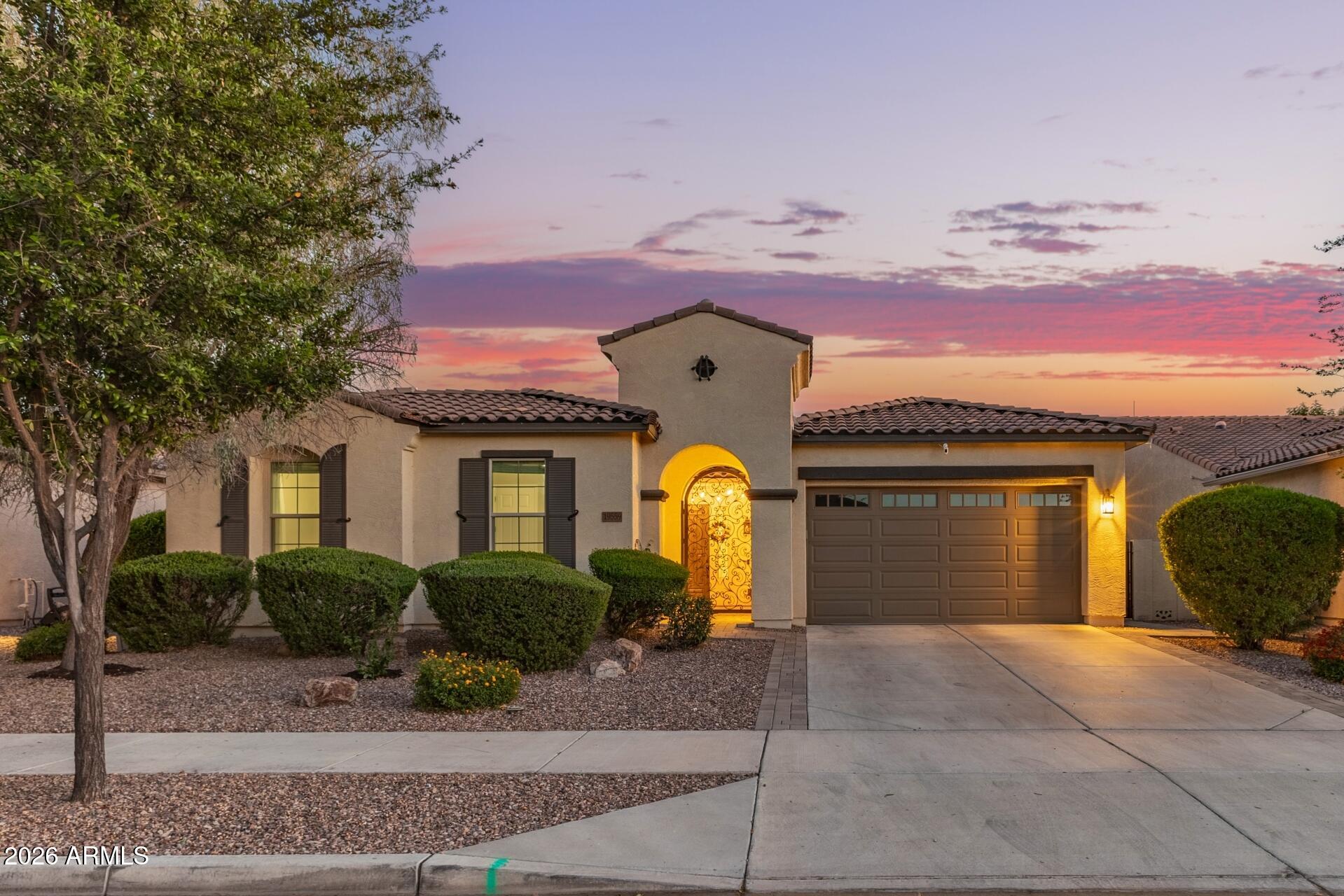 19559 E STRAWBERRY Drive