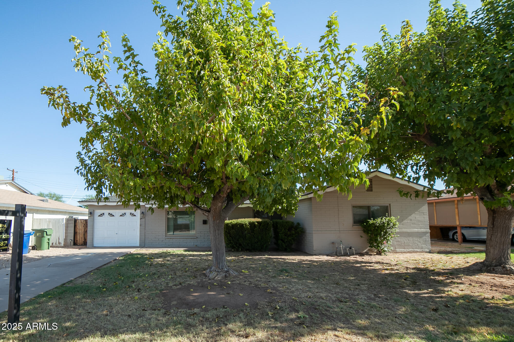 1412 W 7th Place