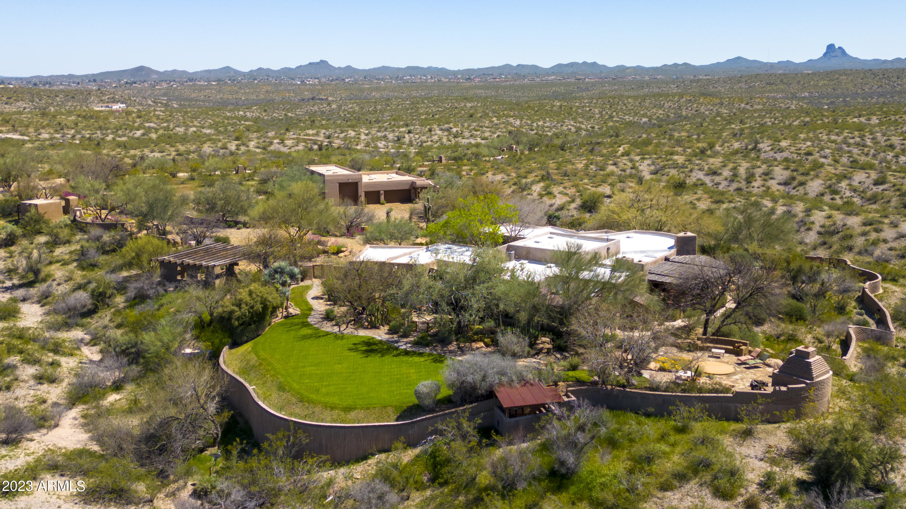 Wickenburg, Arizona 85390, United States, 3 Bedrooms Bedrooms, ,4 BathroomsBathrooms,Residential,Active,163222