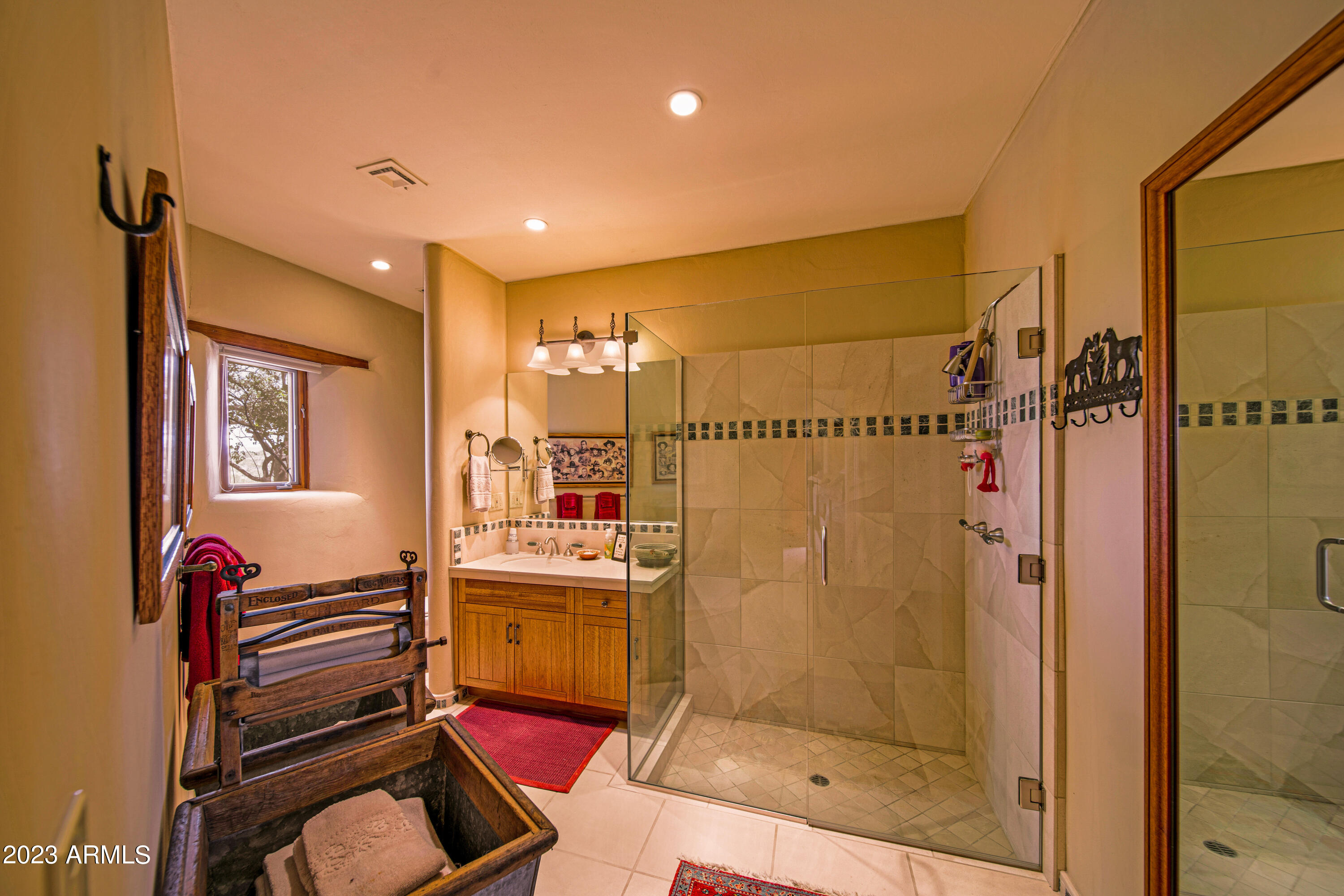 Wickenburg, Arizona 85390, United States, 3 Bedrooms Bedrooms, ,4 BathroomsBathrooms,Residential,Active,163222