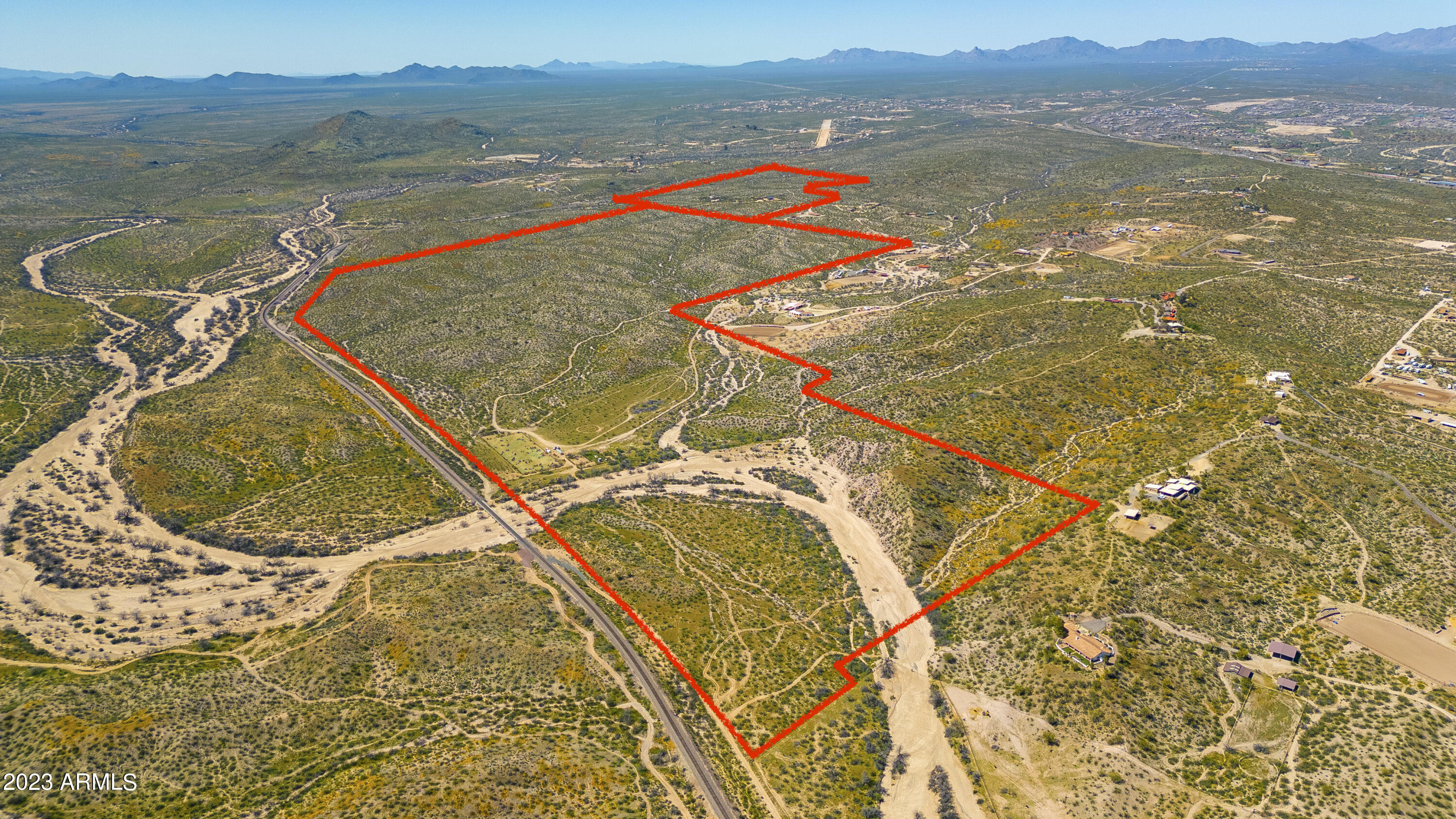 Wickenburg, Arizona 85390, United States, 3 Bedrooms Bedrooms, ,4 BathroomsBathrooms,Residential,Active,163222