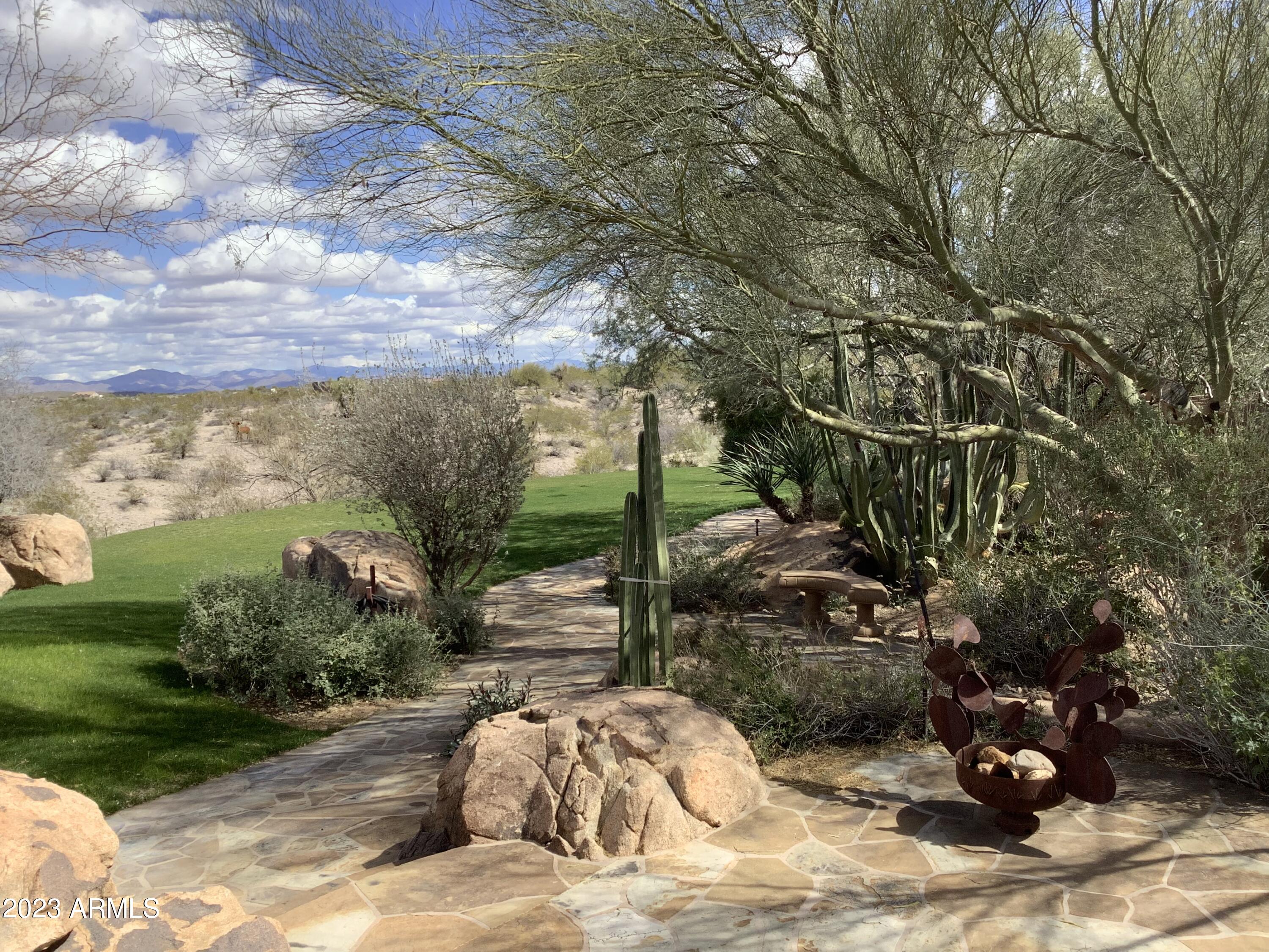 Wickenburg, Arizona 85390, United States, 3 Bedrooms Bedrooms, ,4 BathroomsBathrooms,Residential,Active,163222