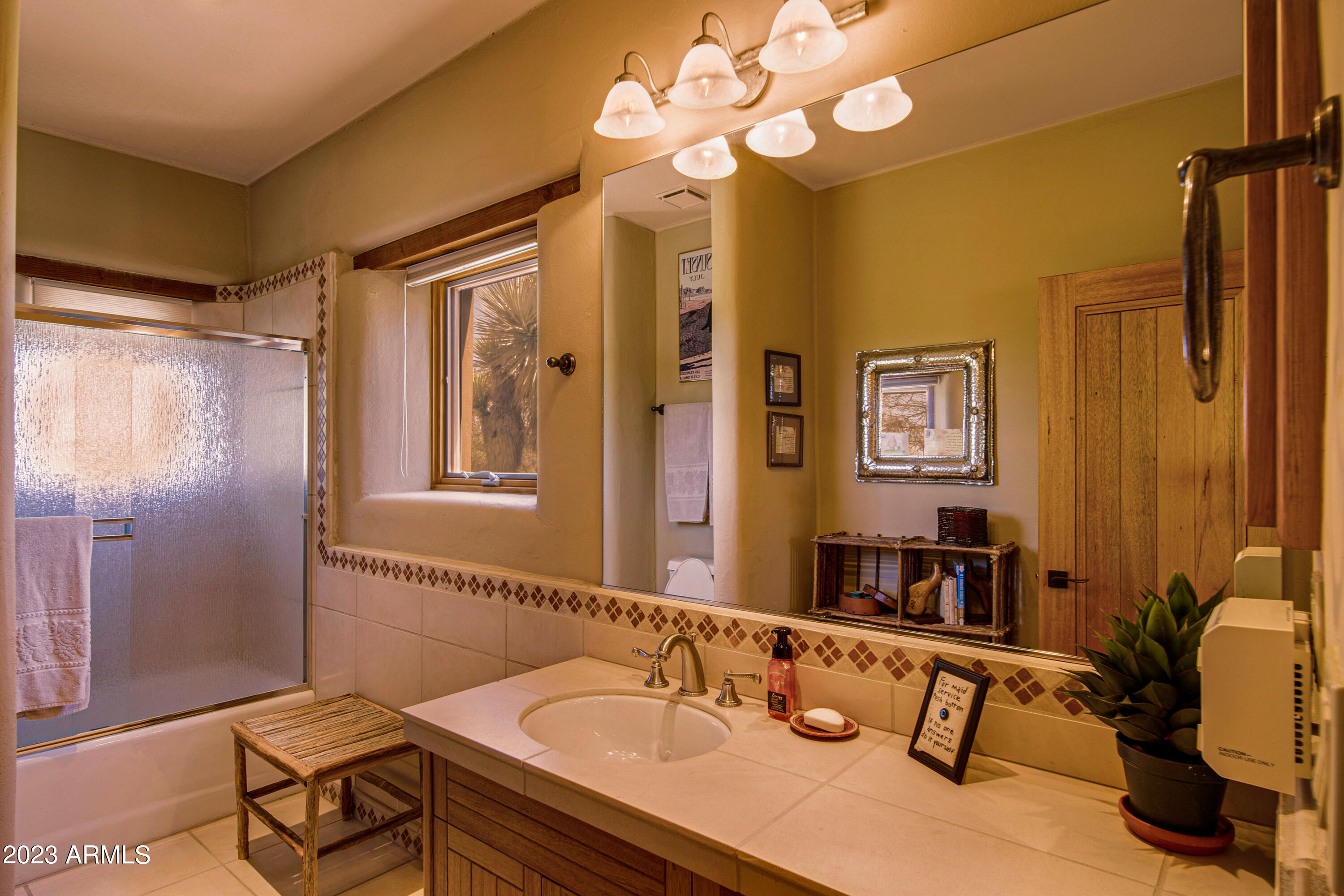 Wickenburg, Arizona 85390, United States, 3 Bedrooms Bedrooms, ,4 BathroomsBathrooms,Residential,Active,163222