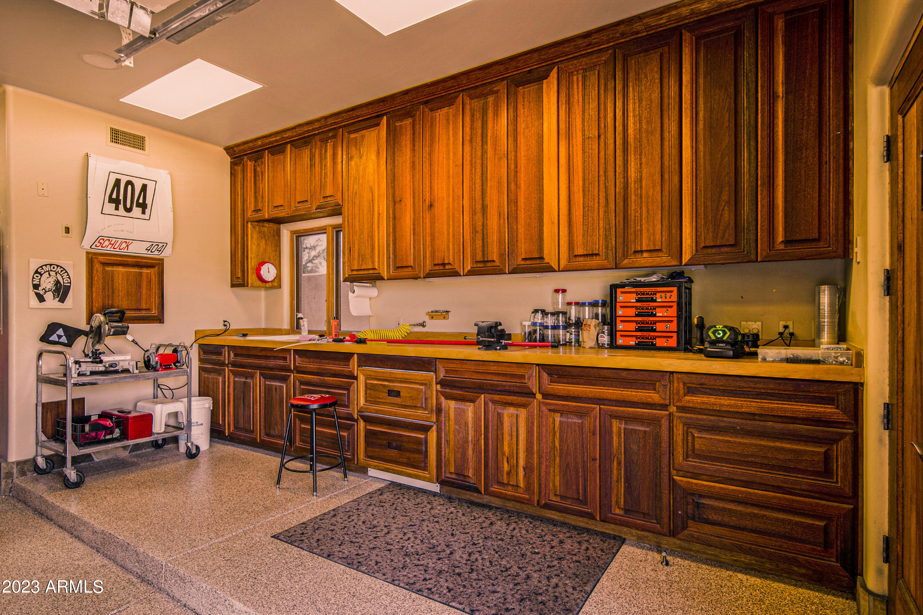 Wickenburg, Arizona 85390, United States, 3 Bedrooms Bedrooms, ,4 BathroomsBathrooms,Residential,Active,163222