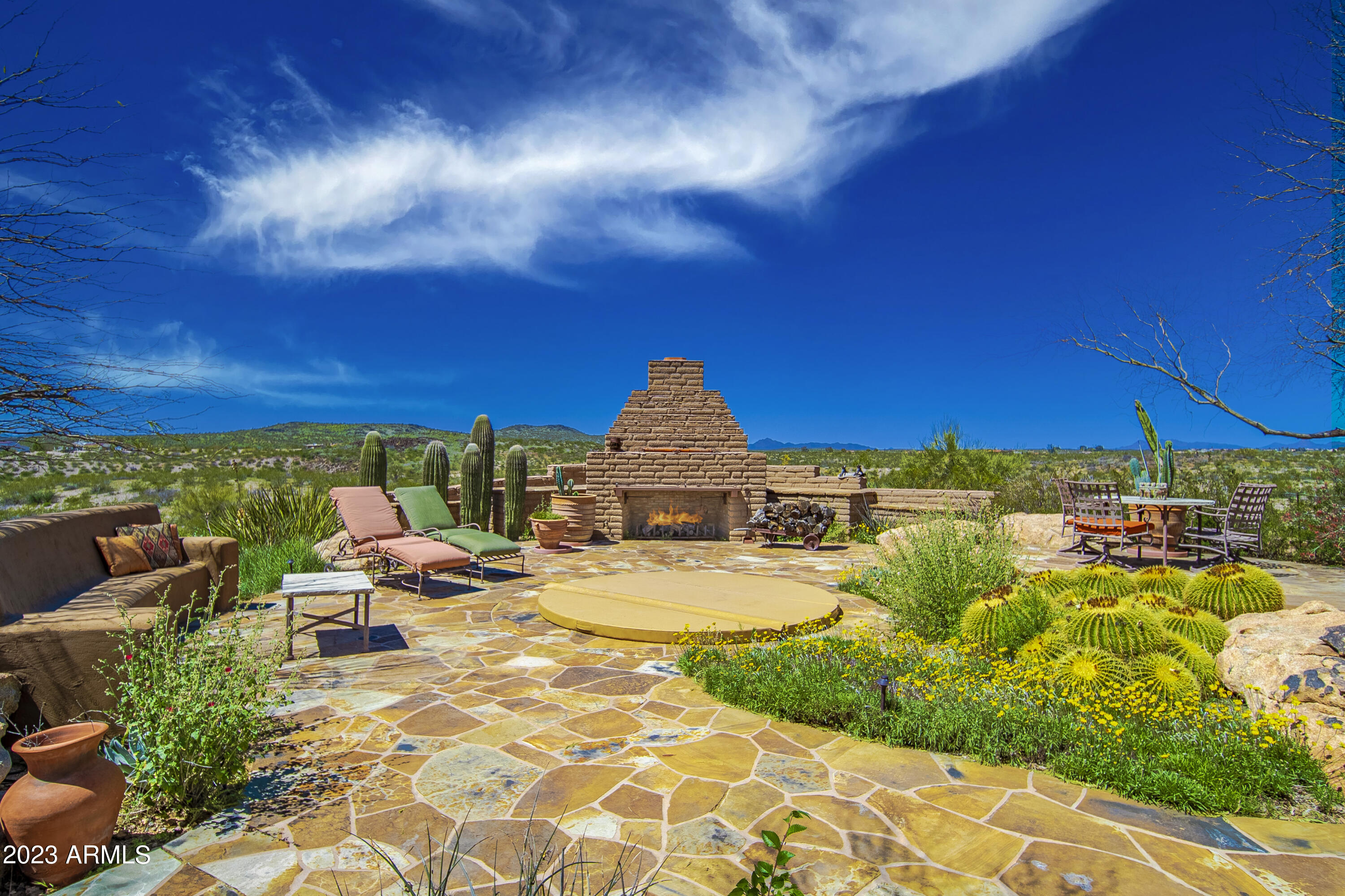 Wickenburg, Arizona 85390, United States, 3 Bedrooms Bedrooms, ,4 BathroomsBathrooms,Residential,Active,163222