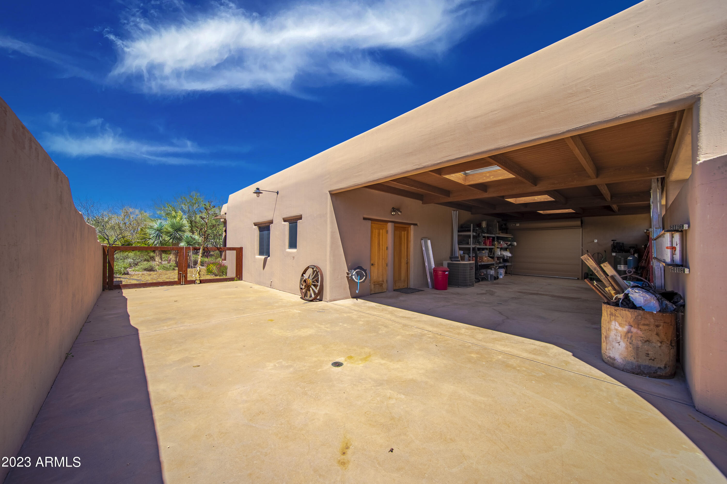 Wickenburg, Arizona 85390, United States, 3 Bedrooms Bedrooms, ,4 BathroomsBathrooms,Residential,Active,163222