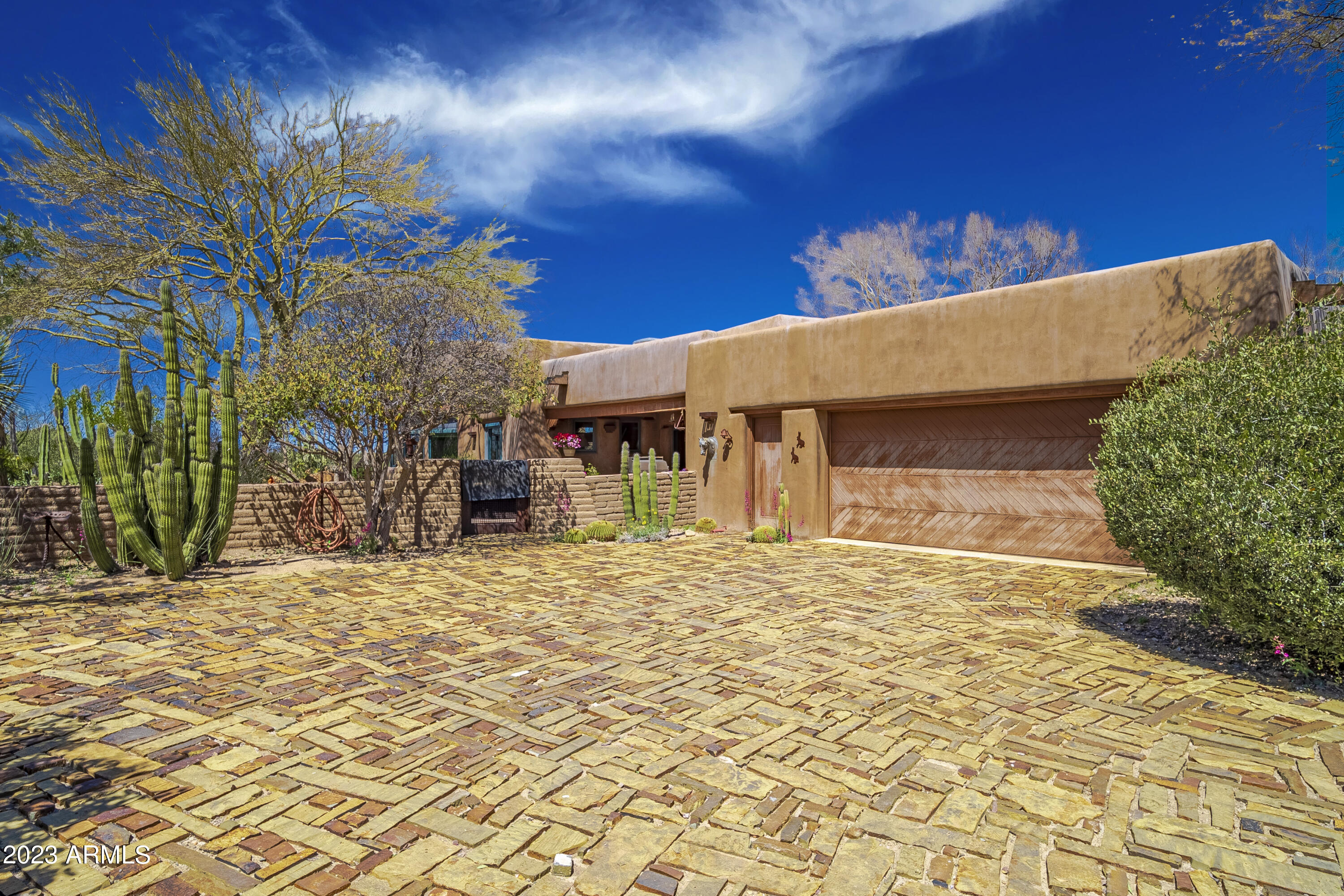 Wickenburg, Arizona 85390, United States, 3 Bedrooms Bedrooms, ,4 BathroomsBathrooms,Residential,Active,163222
