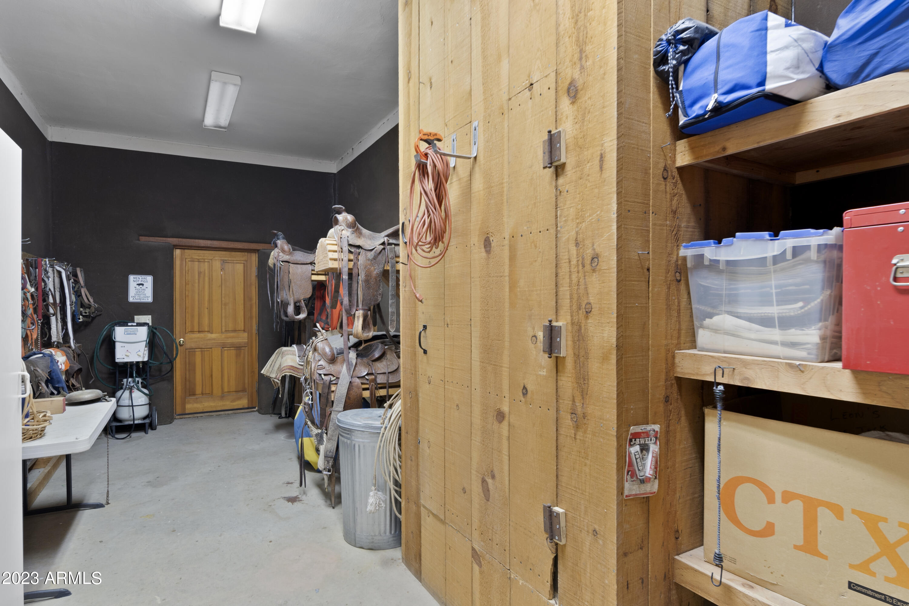 Wickenburg, Arizona 85390, United States, 3 Bedrooms Bedrooms, ,4 BathroomsBathrooms,Residential,Active,163222