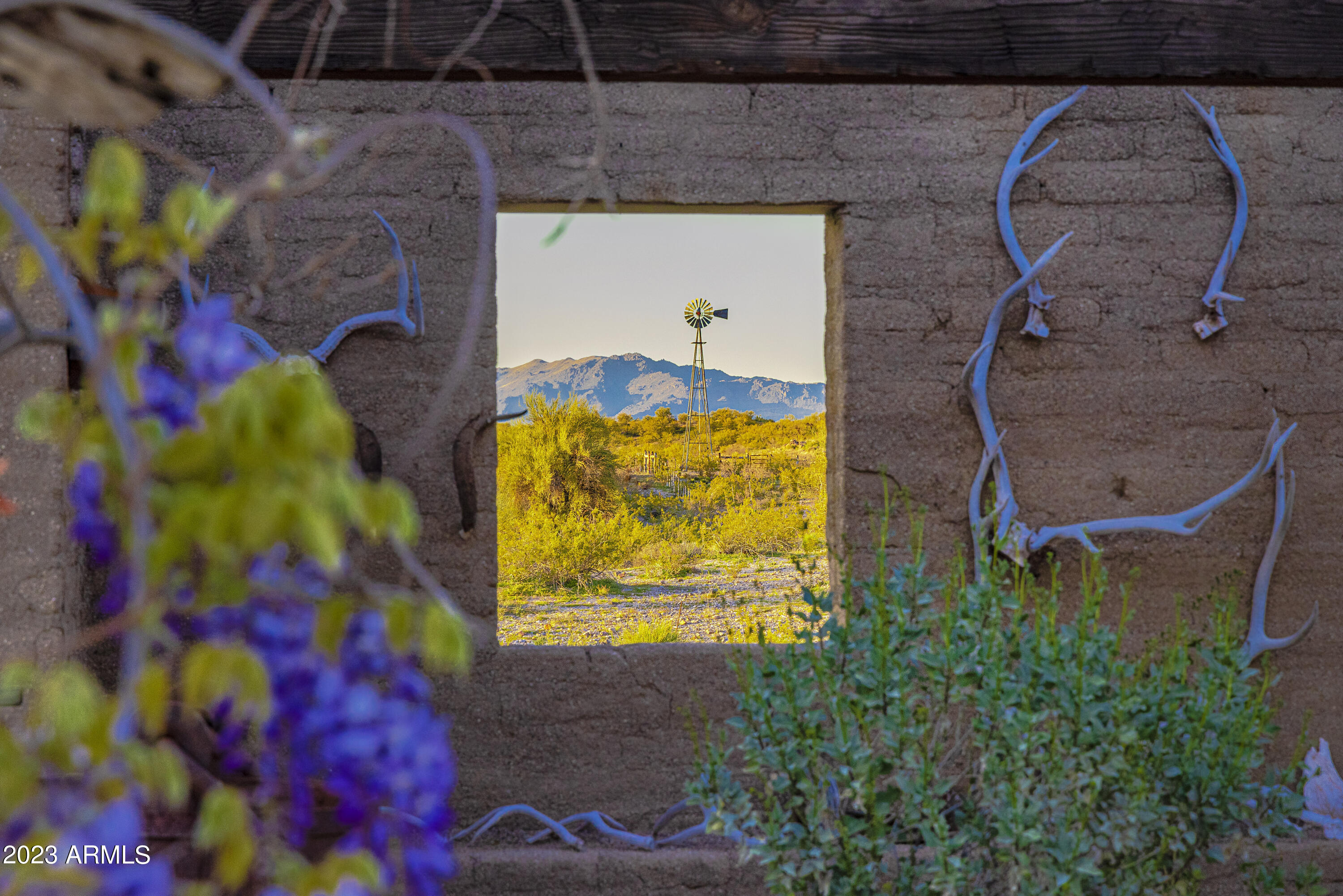 Wickenburg, Arizona 85390, United States, 3 Bedrooms Bedrooms, ,4 BathroomsBathrooms,Residential,Active,163222