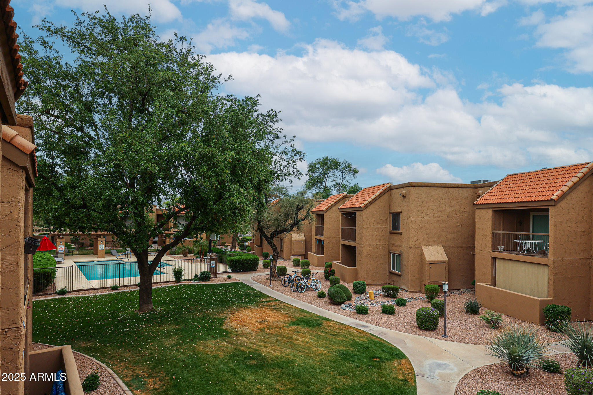 8260 E ARABIAN Trail 257