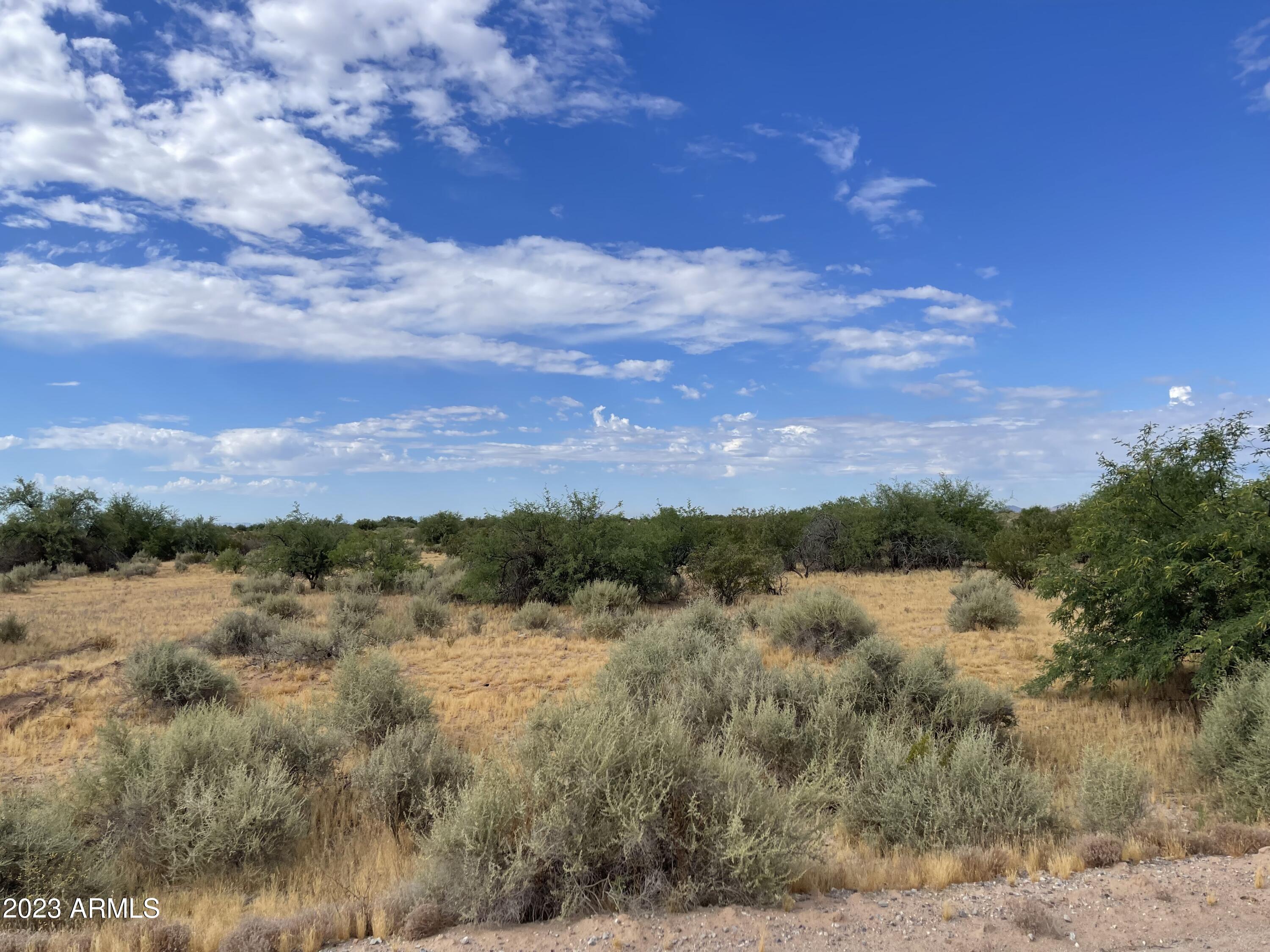 Photo 6 of 8 of 3205 N PANTANO VALLEY (6 Lots) Road 6 land