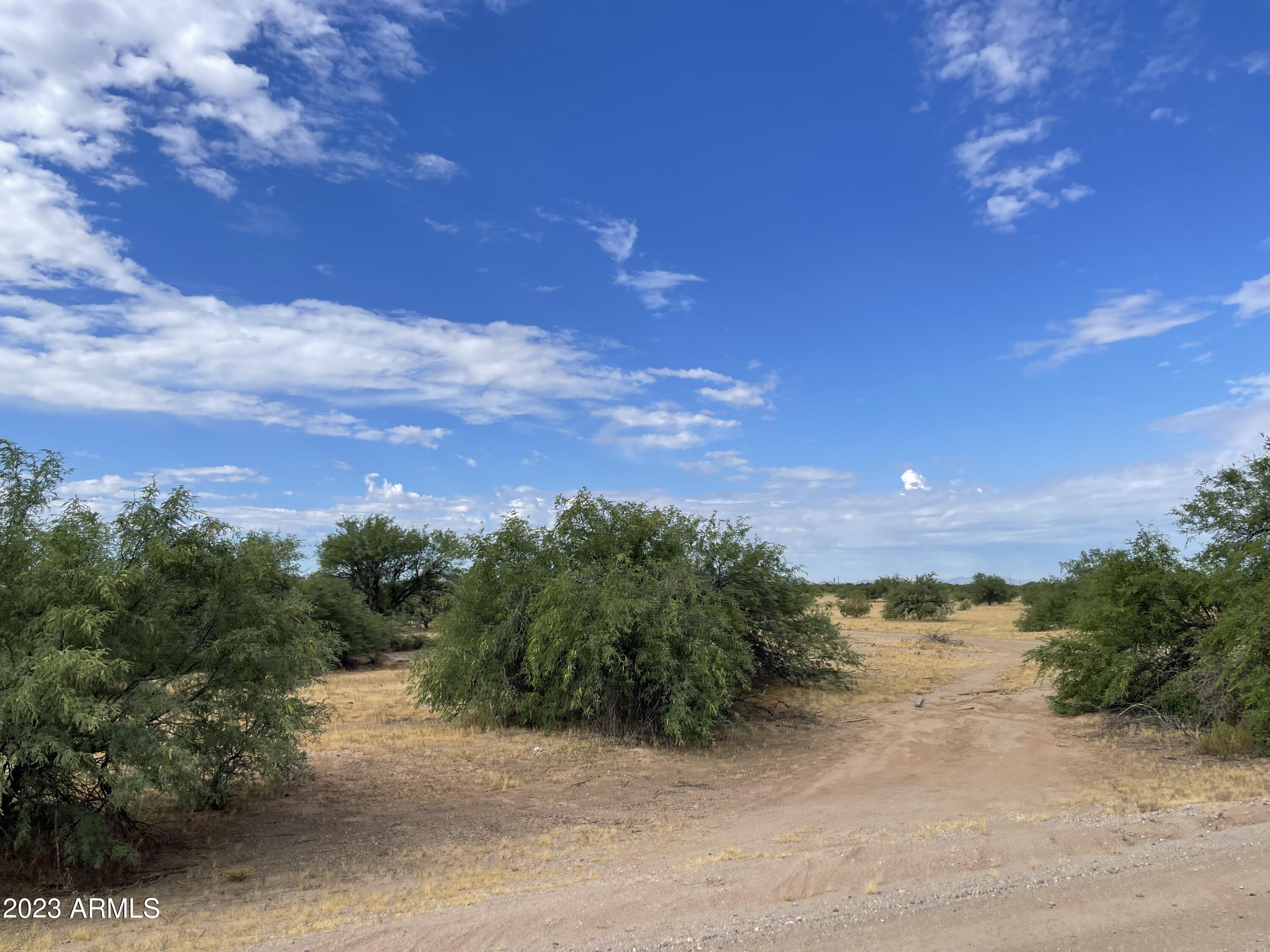 Photo 3 of 8 of 3205 N PANTANO VALLEY (6 Lots) Road 6 land