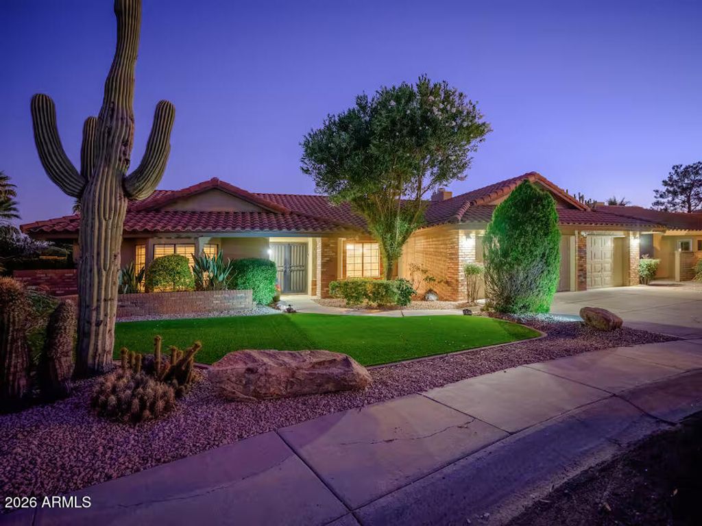 Photo of 4537 E Le Marche Avenue, Phoenix, AZ 85032 (MLS # 7001990)