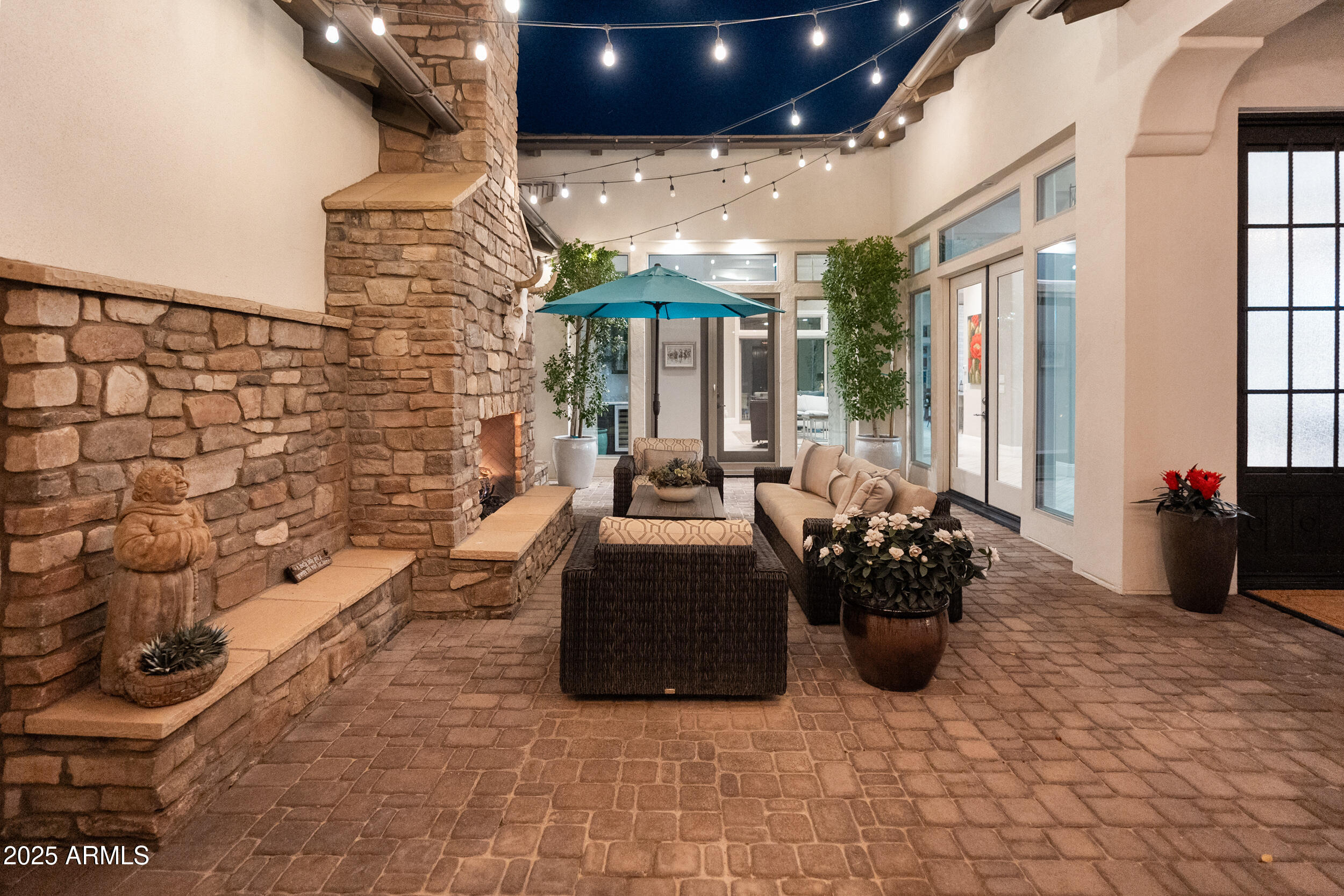 5511 E JUNIPER CANYON Drive