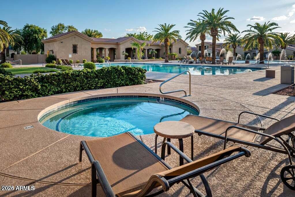 1367 S COUNTRY CLUB Drive 1121