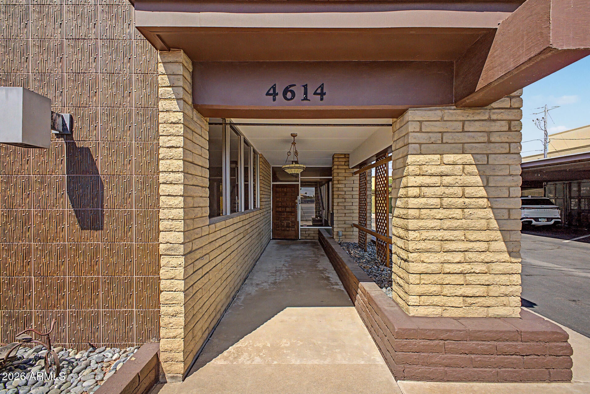 4614 N 7TH Street