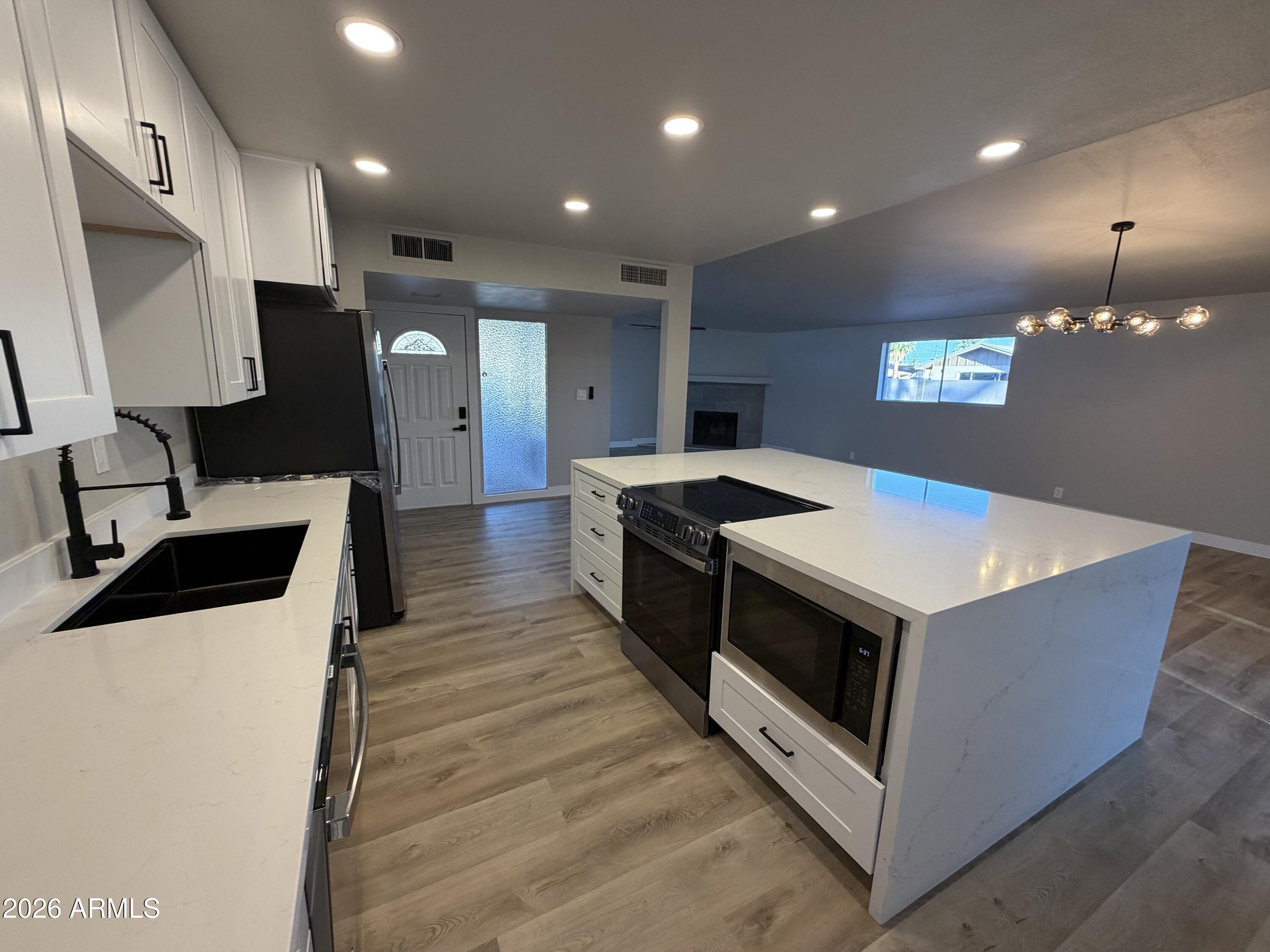 5420 N GRANITE REEF Road
