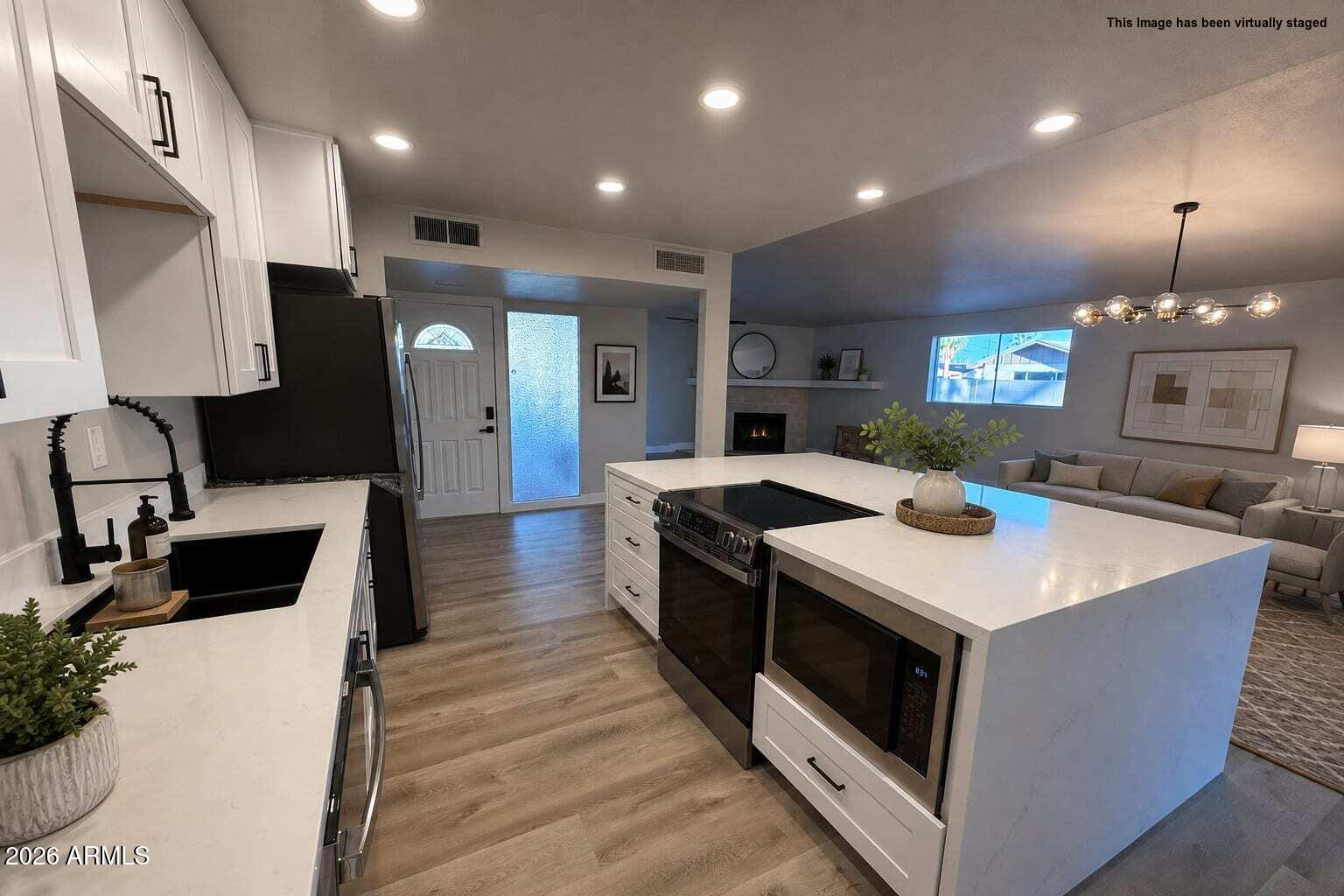 5420 N GRANITE REEF Road