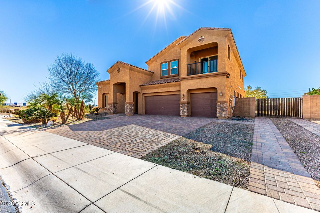 Photo of 17963 W Glenrosa Avenue, Goodyear, AZ 85395 (MLS # 6988467)