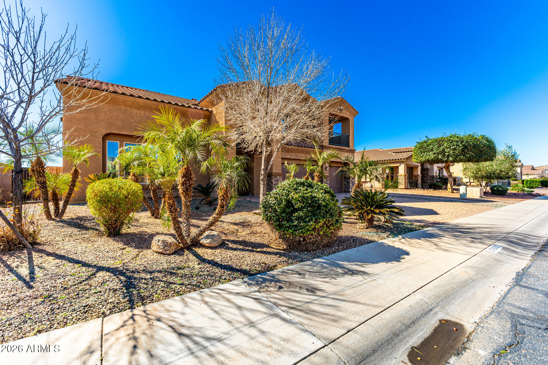 17963 W GLENROSA Avenue