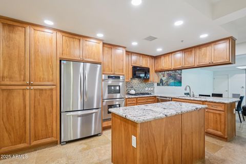 7161 E RANCHO VISTA Drive 2002 Scottsdale AZ 85251