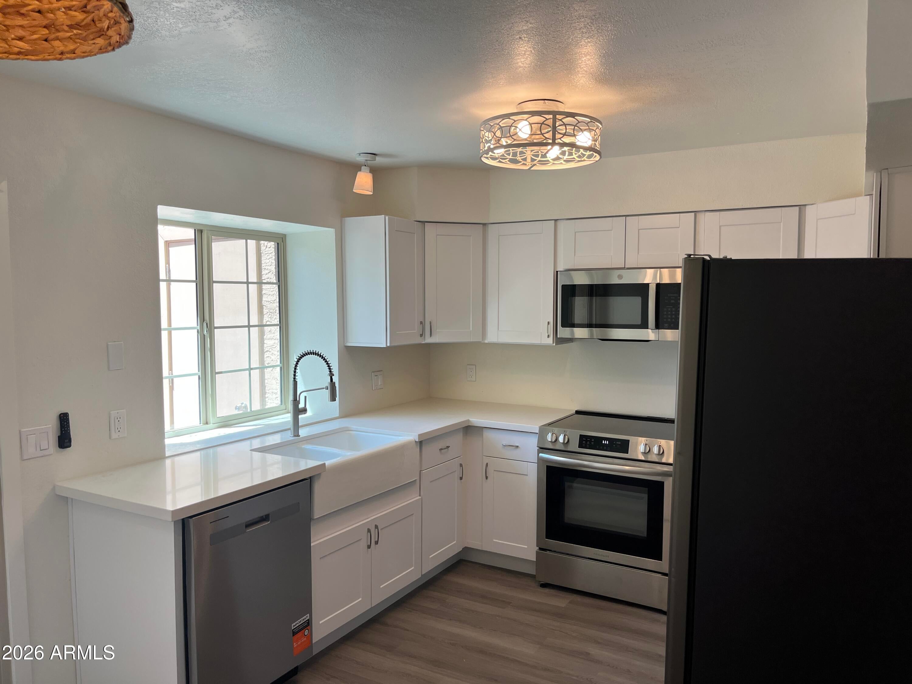 4901 E KELTON Lane 1064