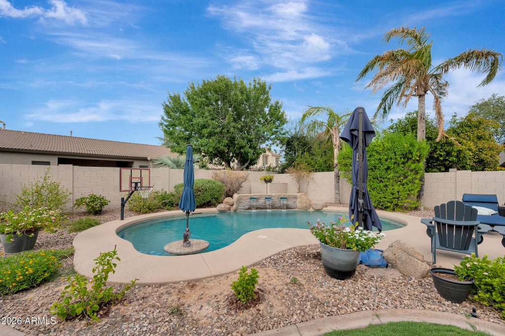 Photo of 1832 E Jade Place, Chandler, AZ 85286 (MLS # 7077550)