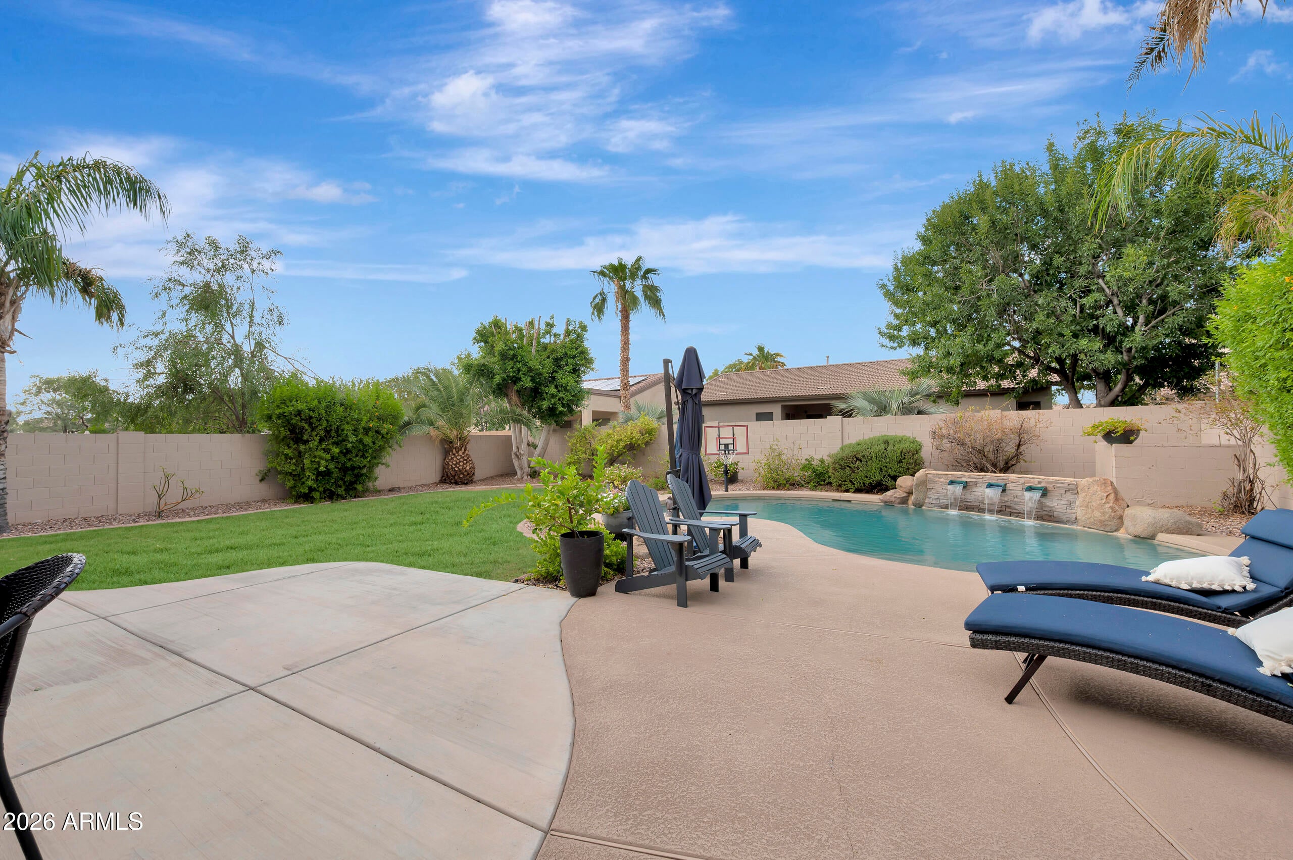 Properties 2 1832 E JADE Place