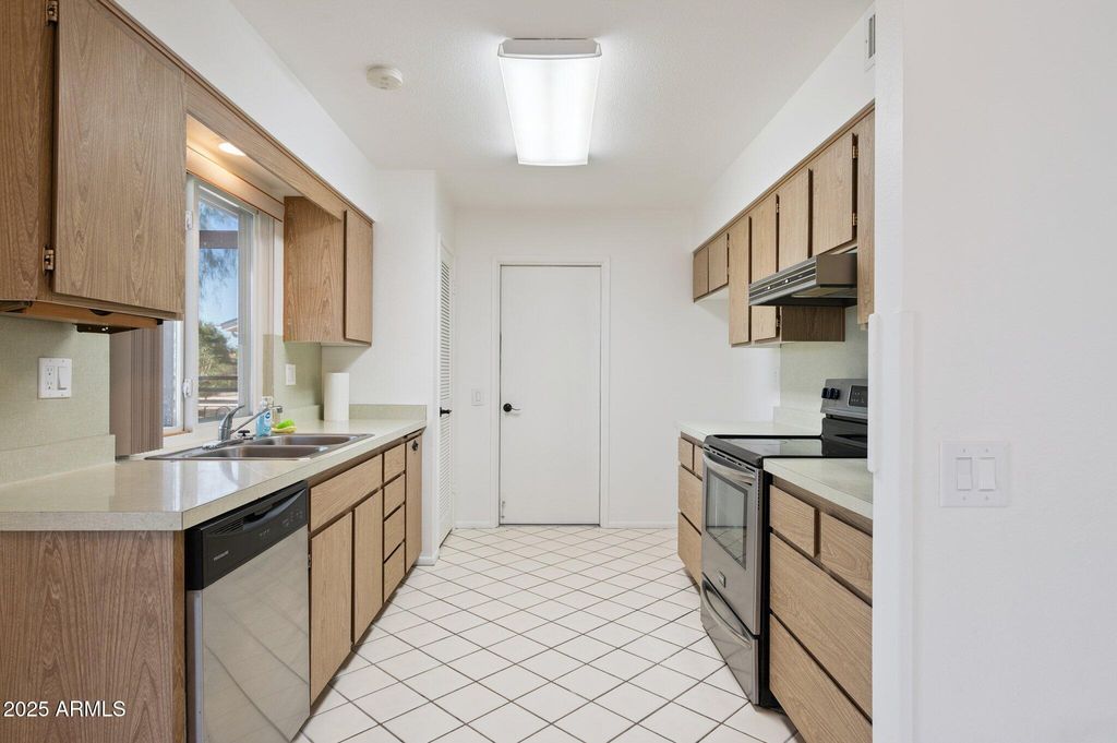 Photo of 9405 W Rolling Hills Drive, Sun City, AZ 85351 (MLS # 6927718)
