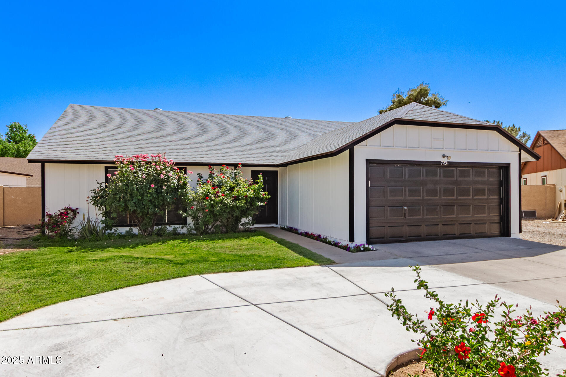 7231 W SIERRA VISTA Drive