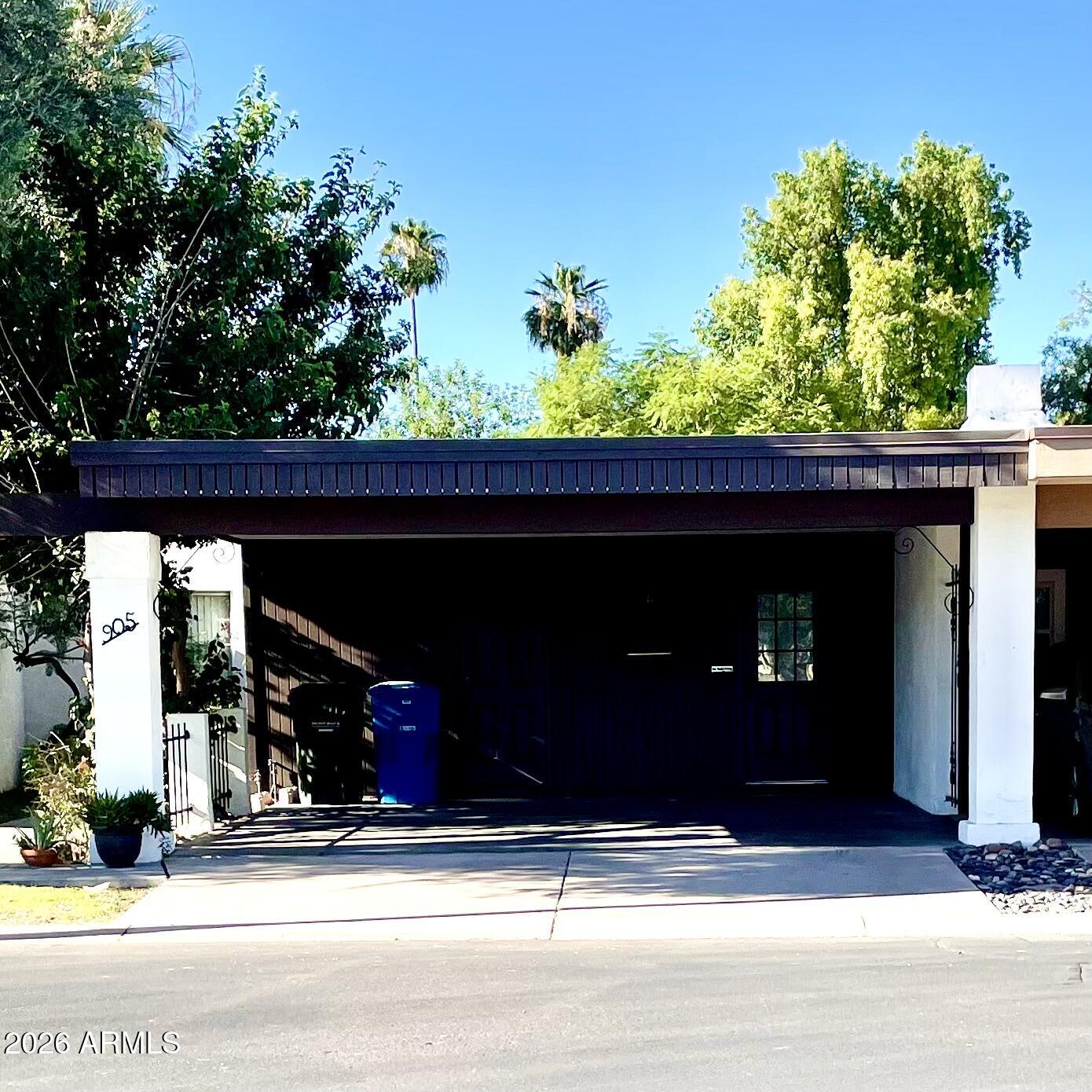 905 W SOLCITO Lane N/A