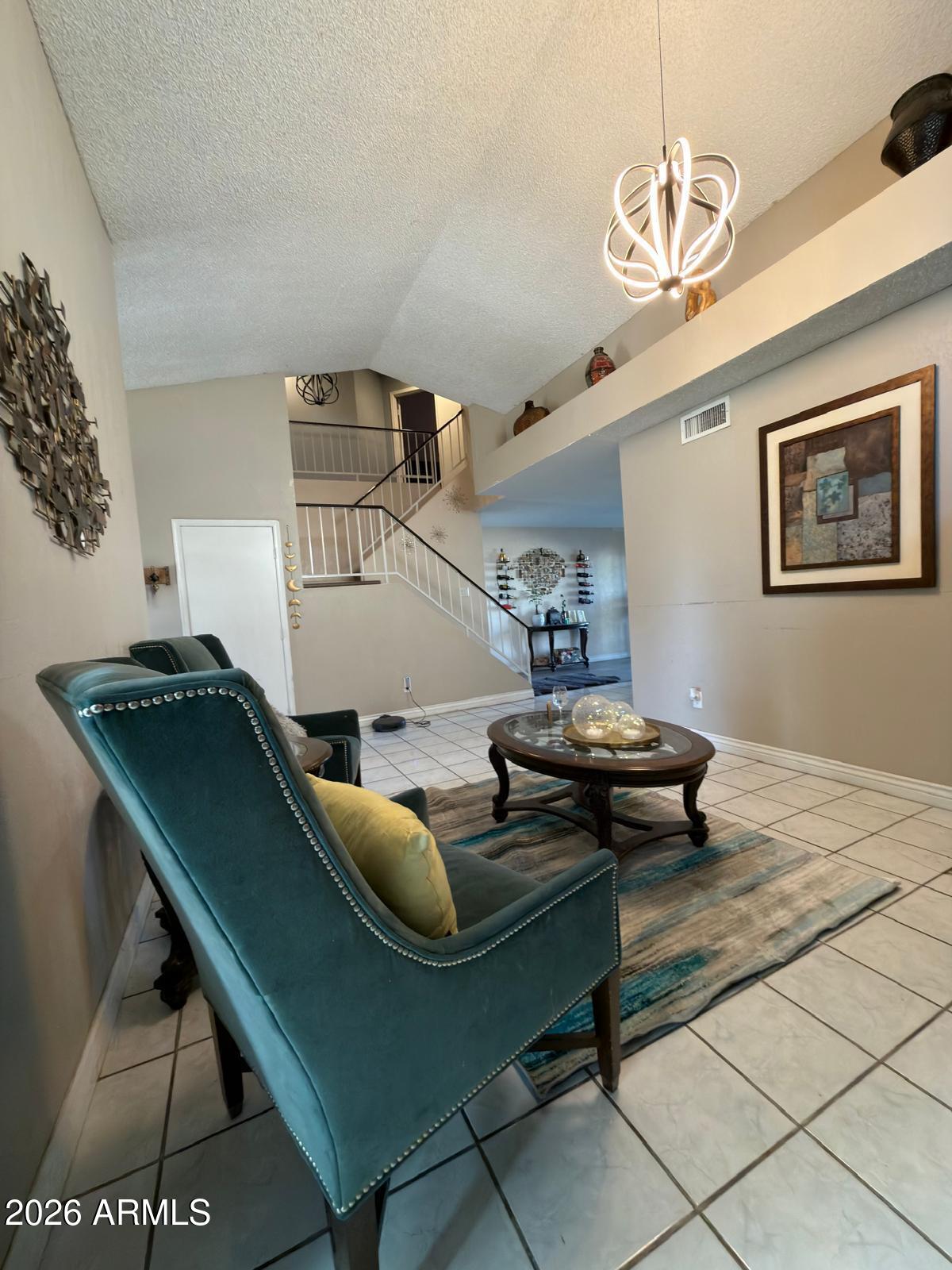 8742 W EDGEMONT Avenue