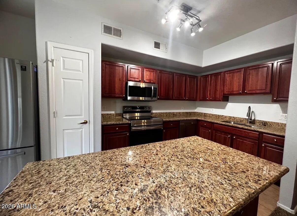 18250 N Cave Creek Road 155