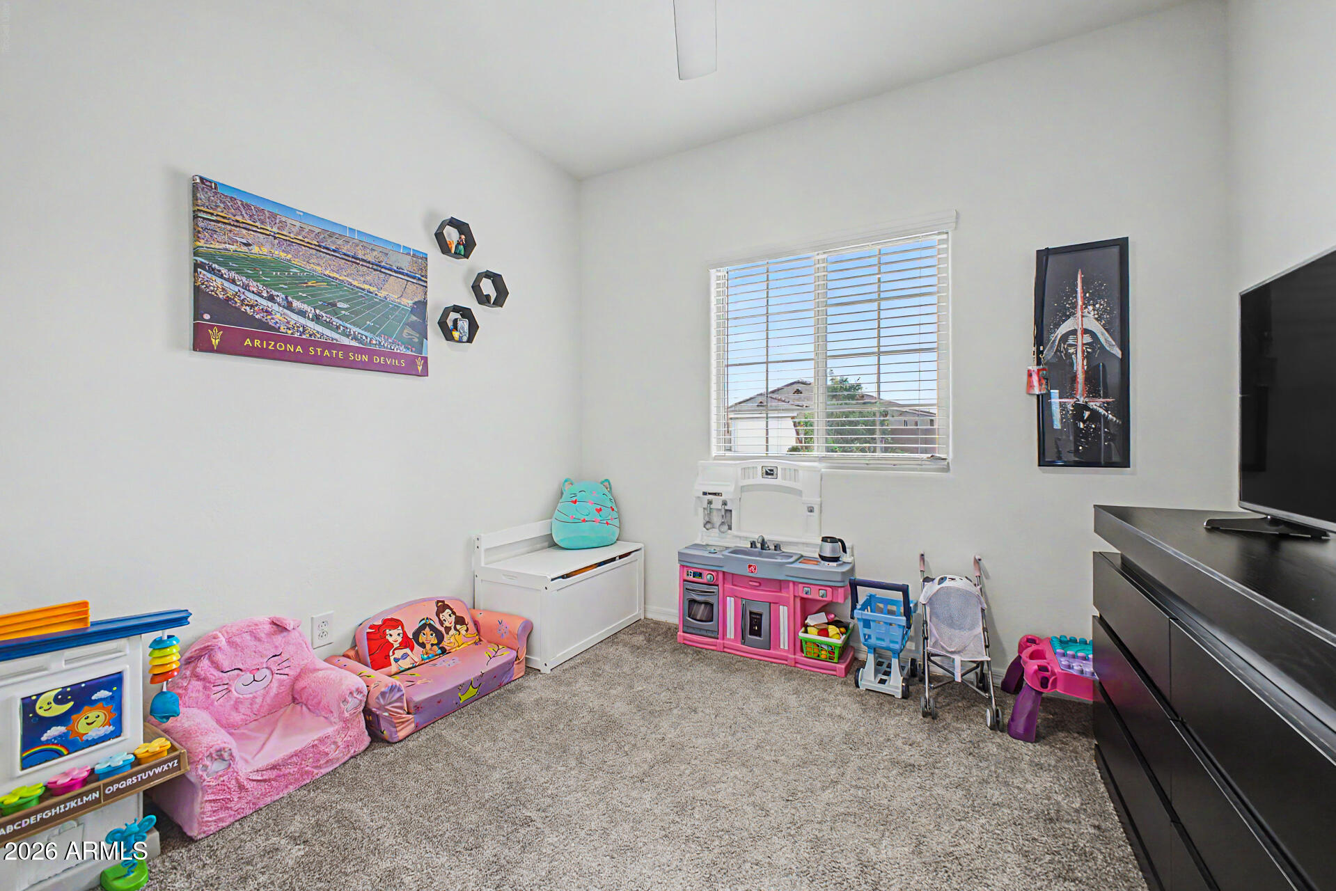 LUKE LANDING - Residential
