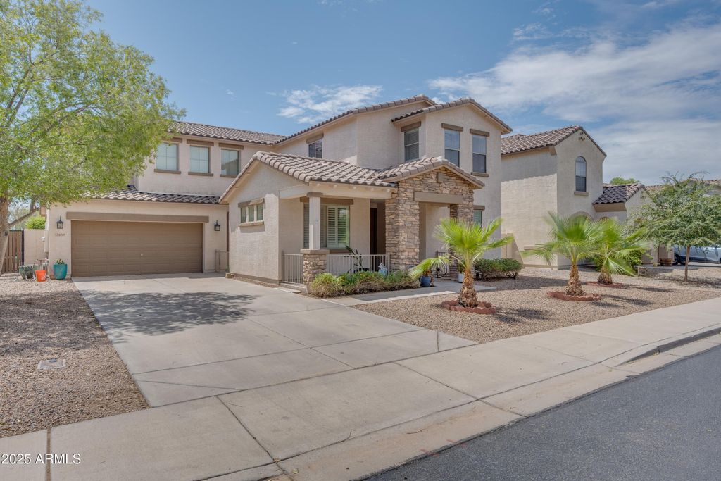Photo of 21469 E Roundup Way, Queen Creek, AZ 85142 (MLS # 6965817)