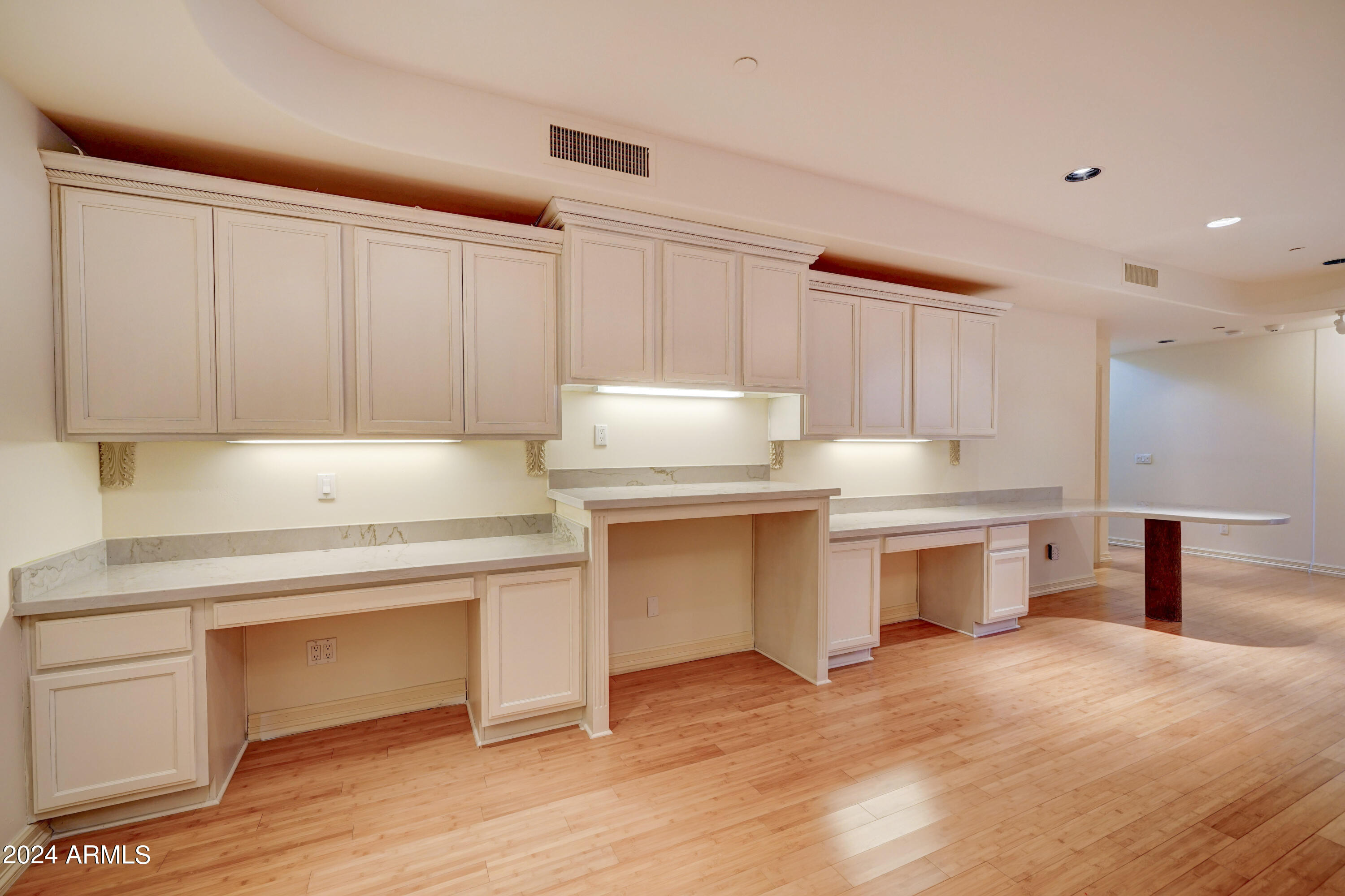 Lengthy --to come in escrow - Residential