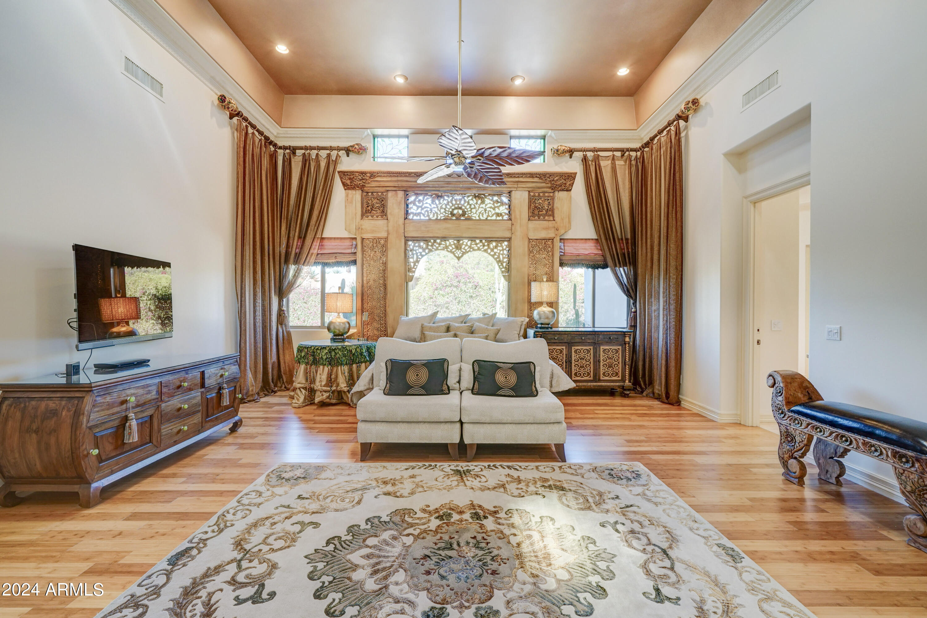 Lengthy --to come in escrow - Residential