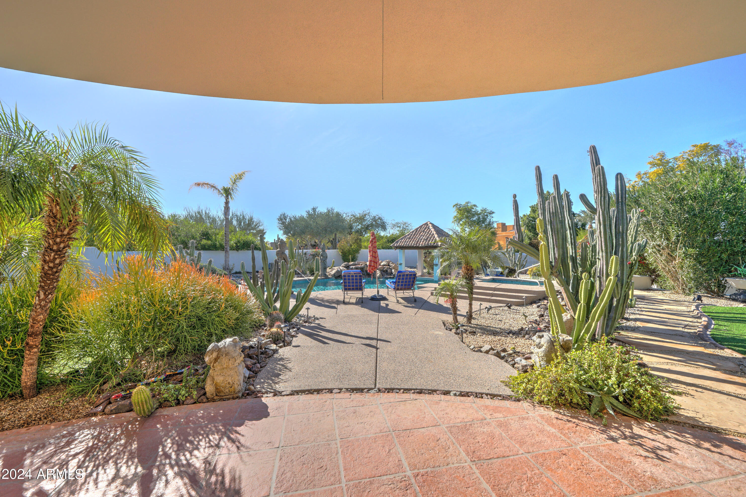 Lengthy --to come in escrow - Residential