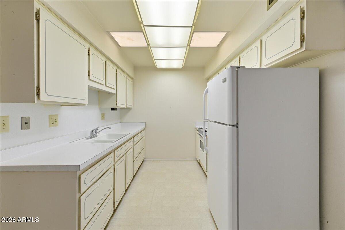 9969 W THUNDERBIRD Boulevard