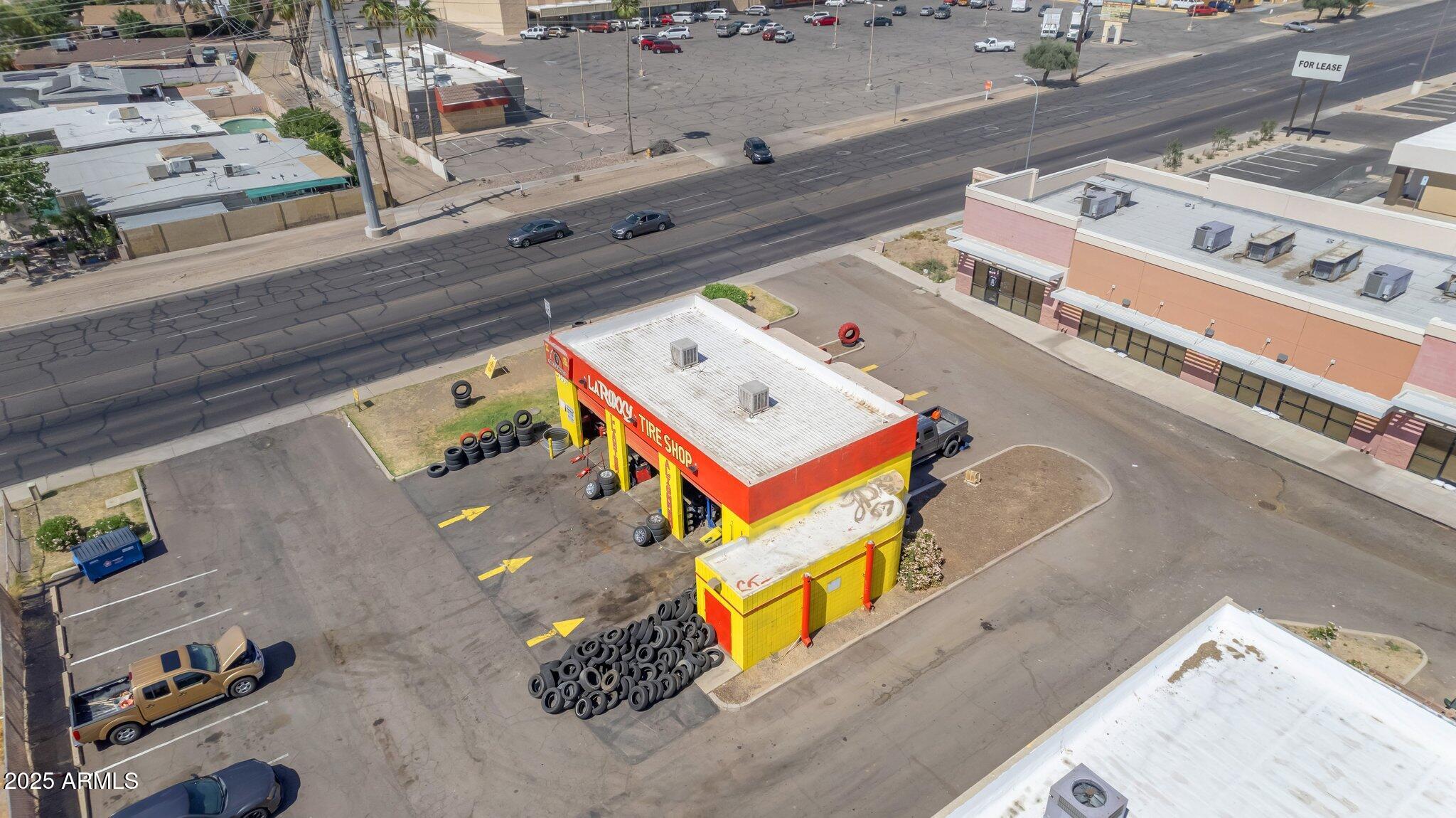 3597 W NORTHERN Avenue