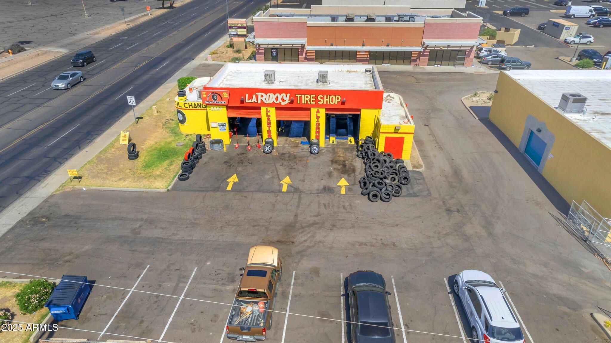 3597 W NORTHERN Avenue