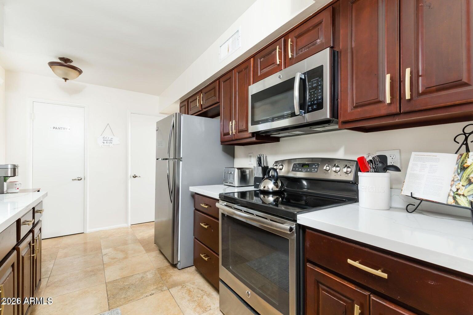 3242 E CAMELBACK Road 104