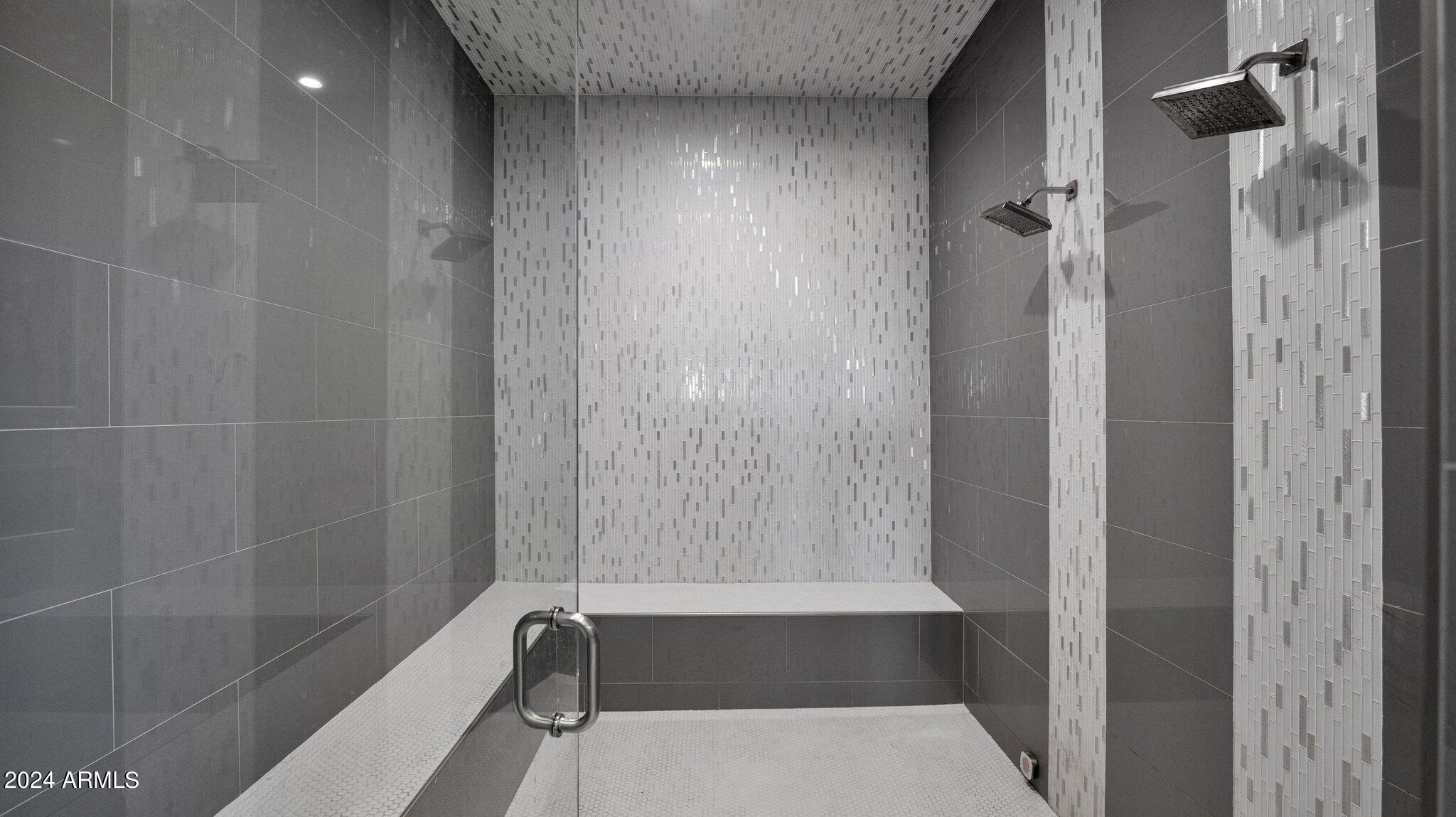 MONTANA DORADA - Residential