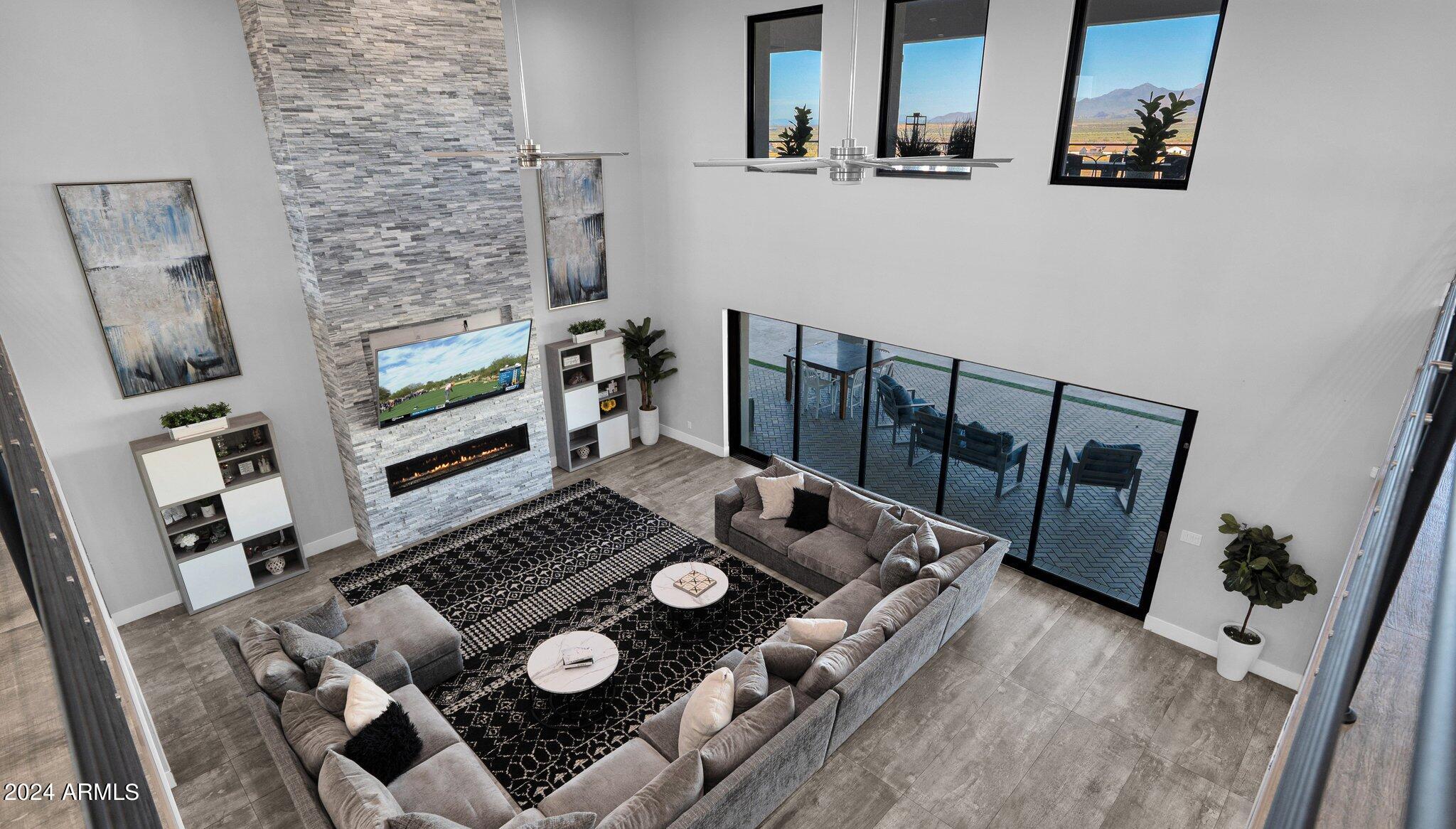 MONTANA DORADA - Residential