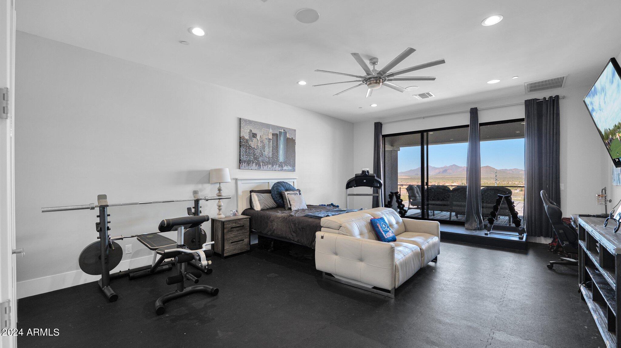 MONTANA DORADA - Residential