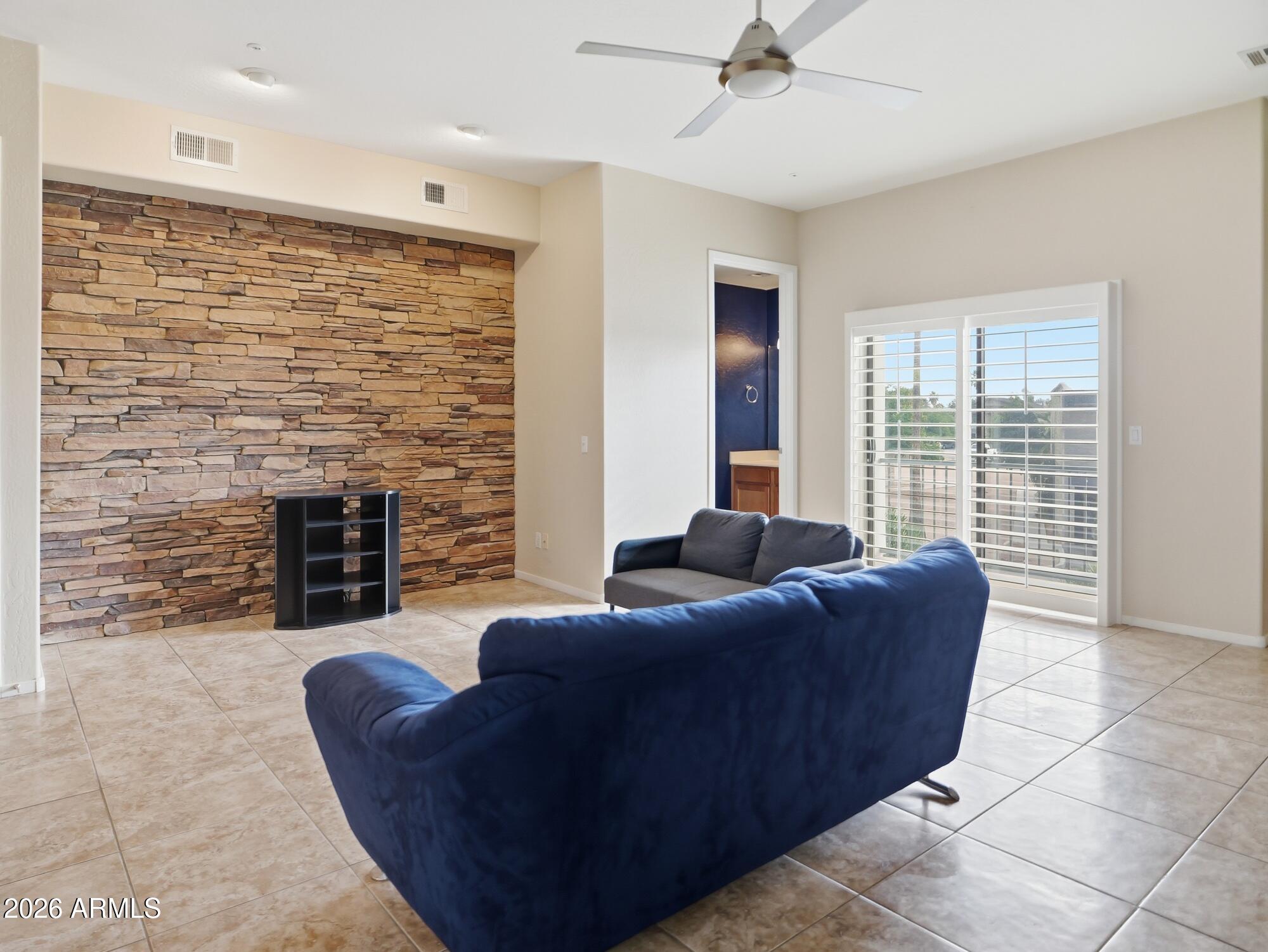 4625 E CULVER Street