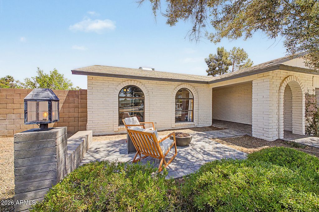 Photo of 940 W Peralta Avenue, Mesa, AZ 85210 (MLS # 7022357)