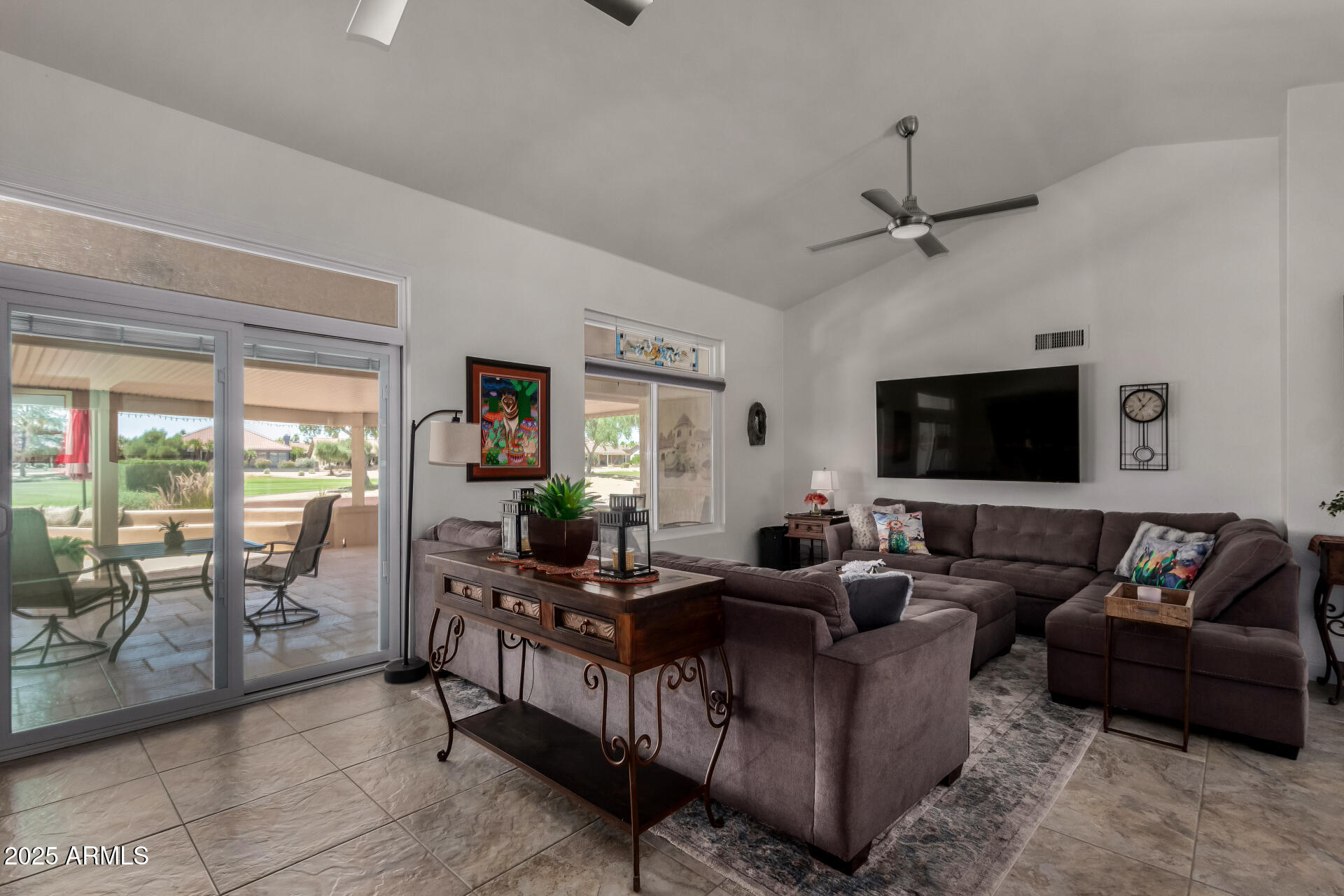 14713 W RAVENSWOOD Drive
